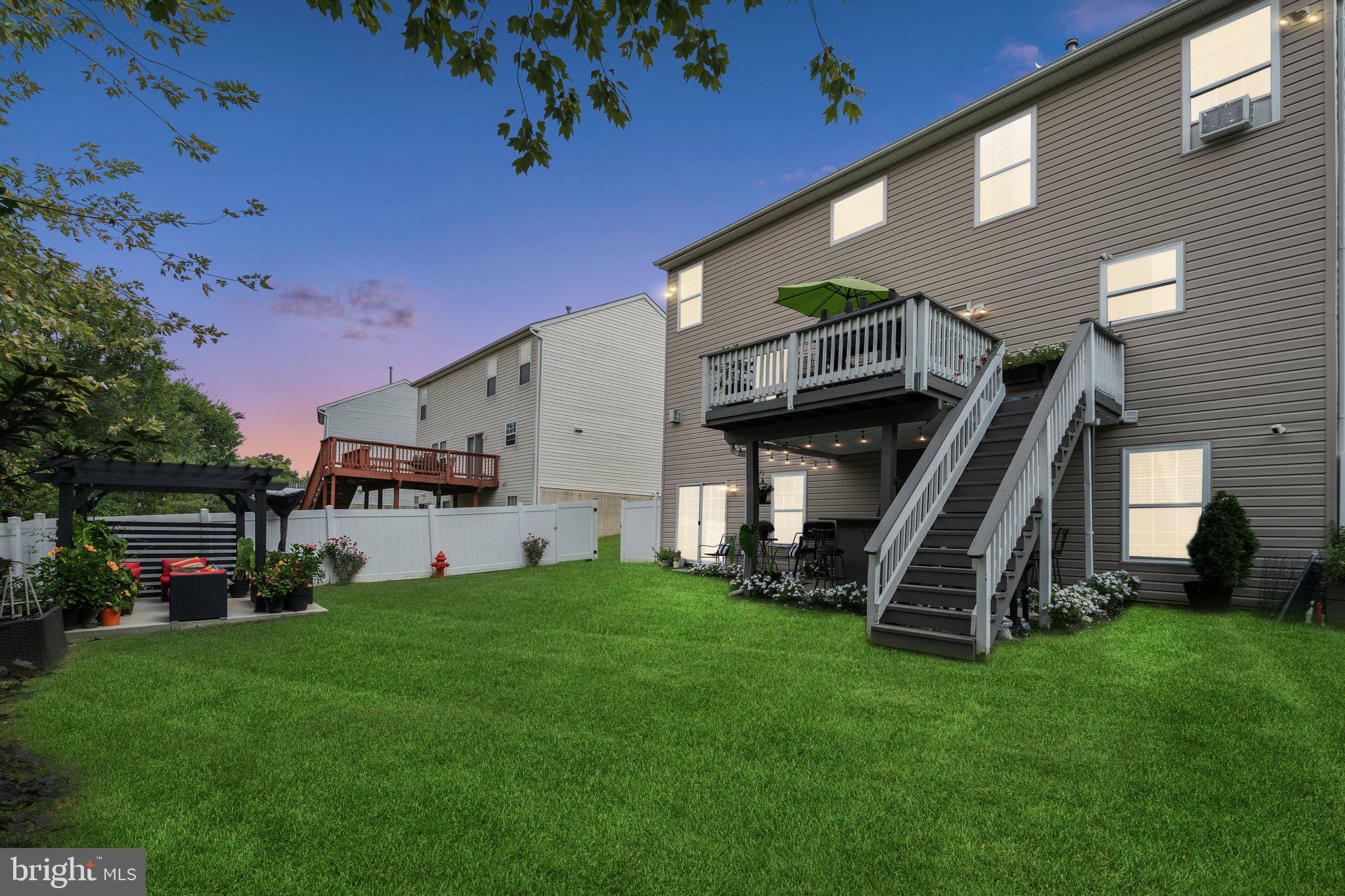 PERRY RIDGE - Residential