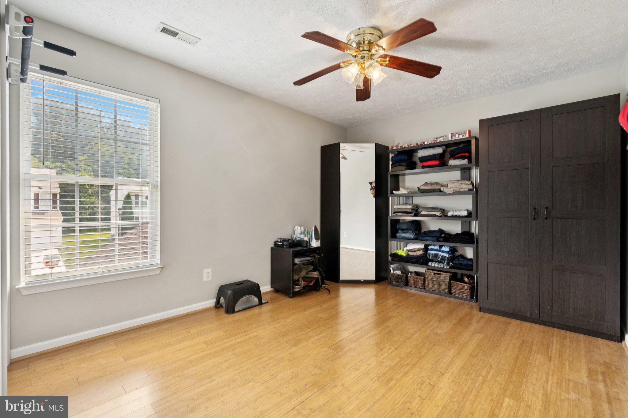 PERRY RIDGE - Residential