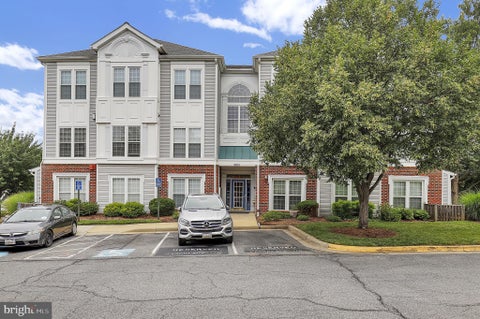 Condo For Sale - 9801 Feathertree Terrace #1<br/> Montgomery County, MONTGOMERY VILLAGE, MD 20886