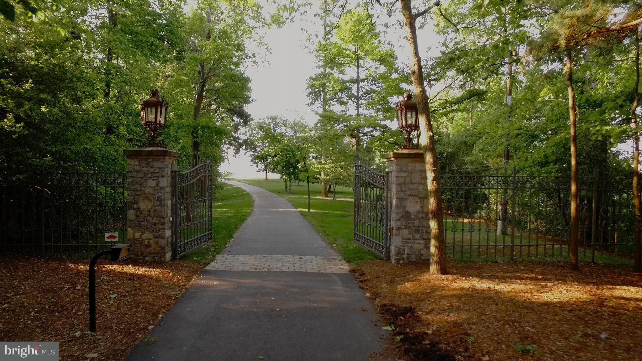 BYWATER ESTATES - Land