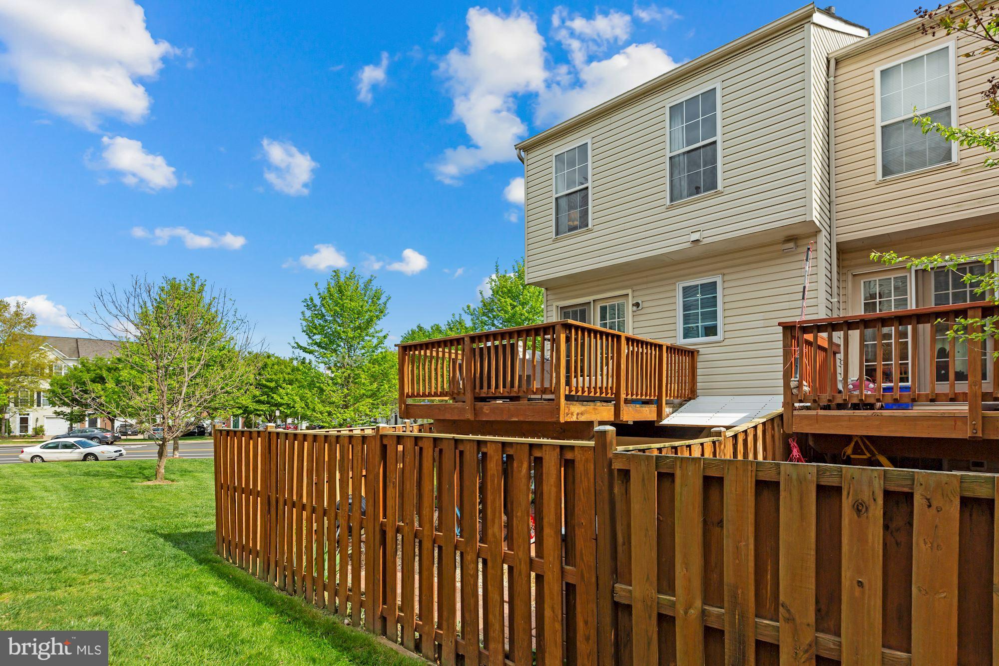 JAPONICA - Residential Lease