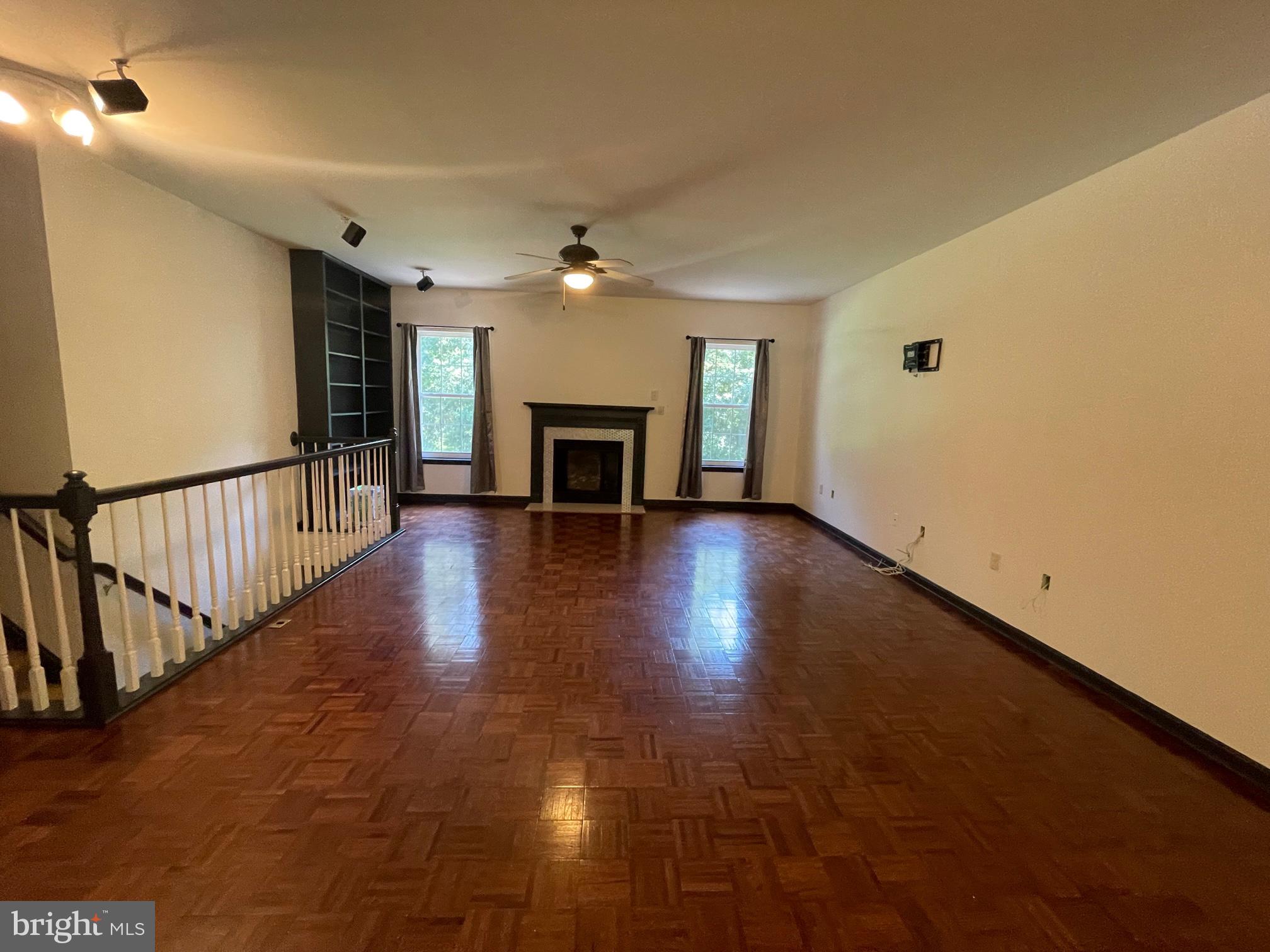 AVON CREST - Residential Lease