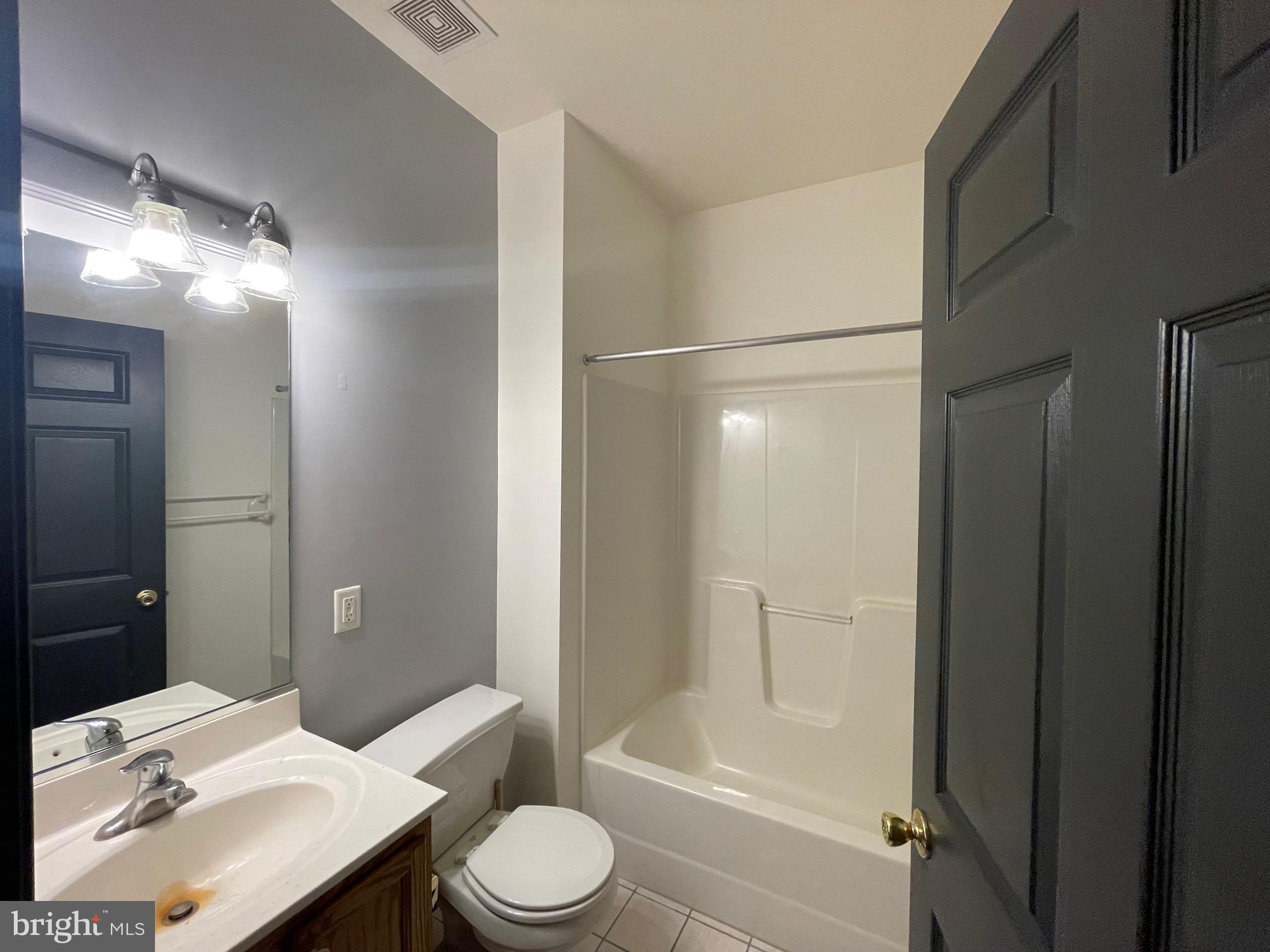 AVON CREST - Residential Lease