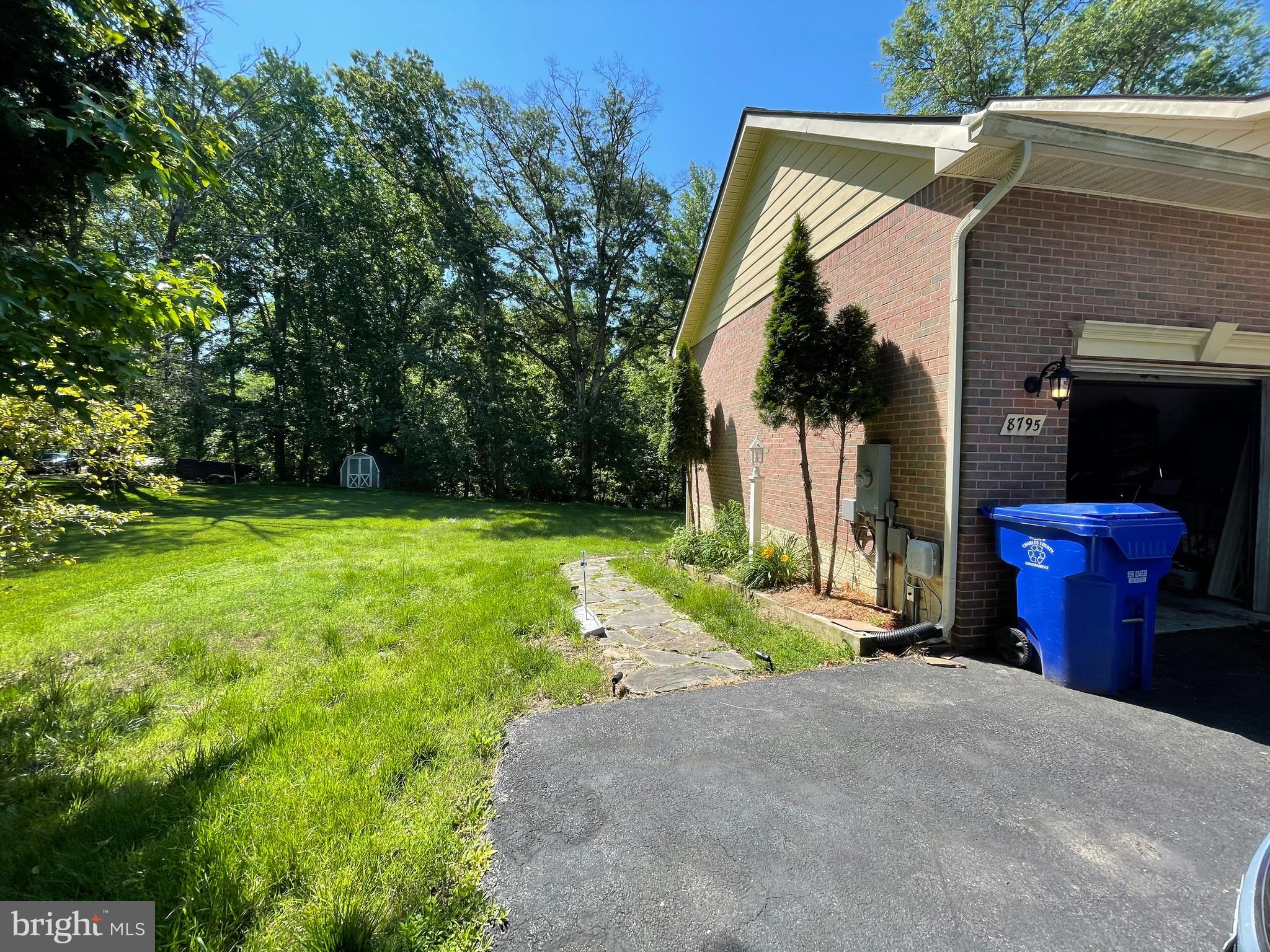 AVON CREST - Residential Lease