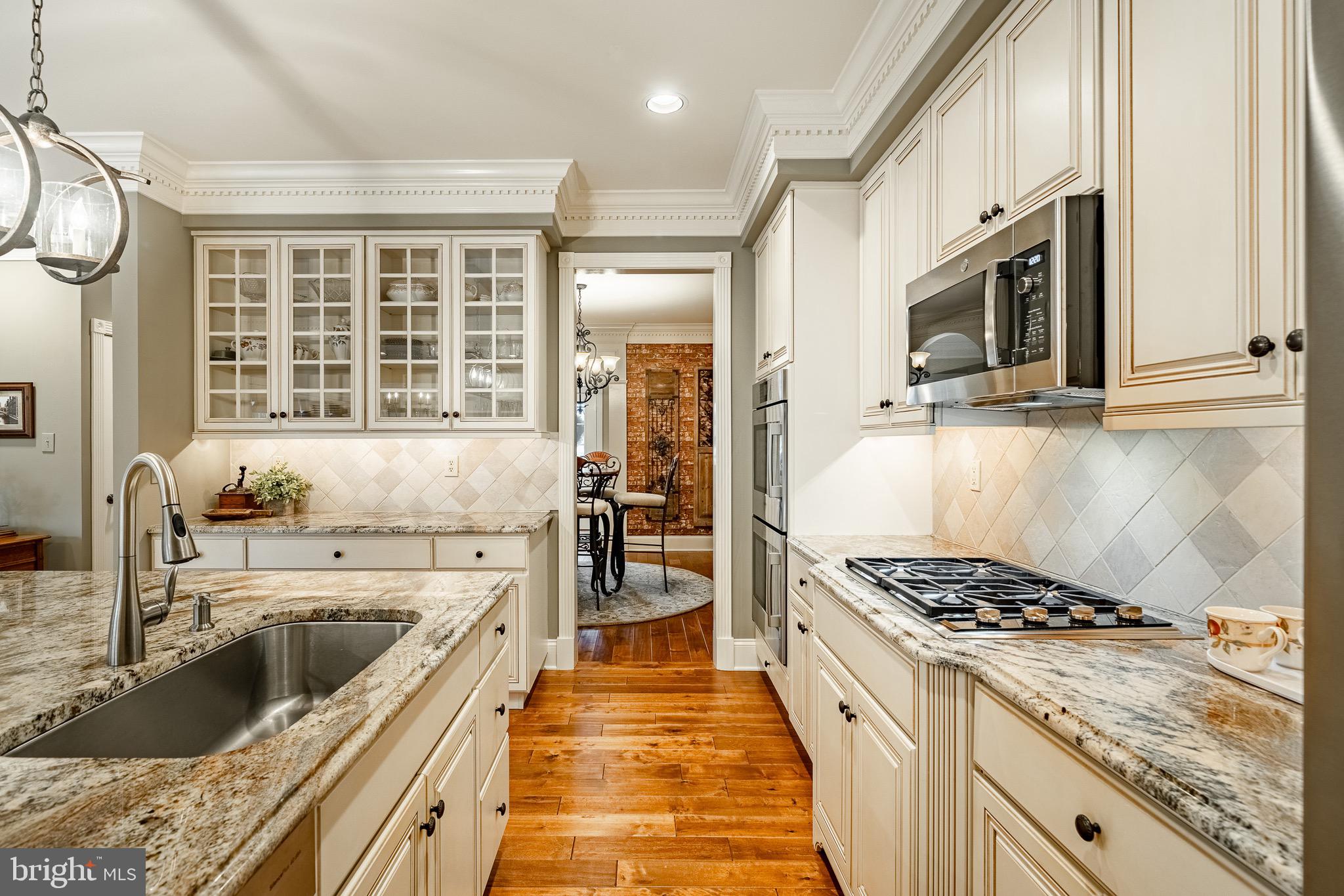 WEATHERSTONE - Residential