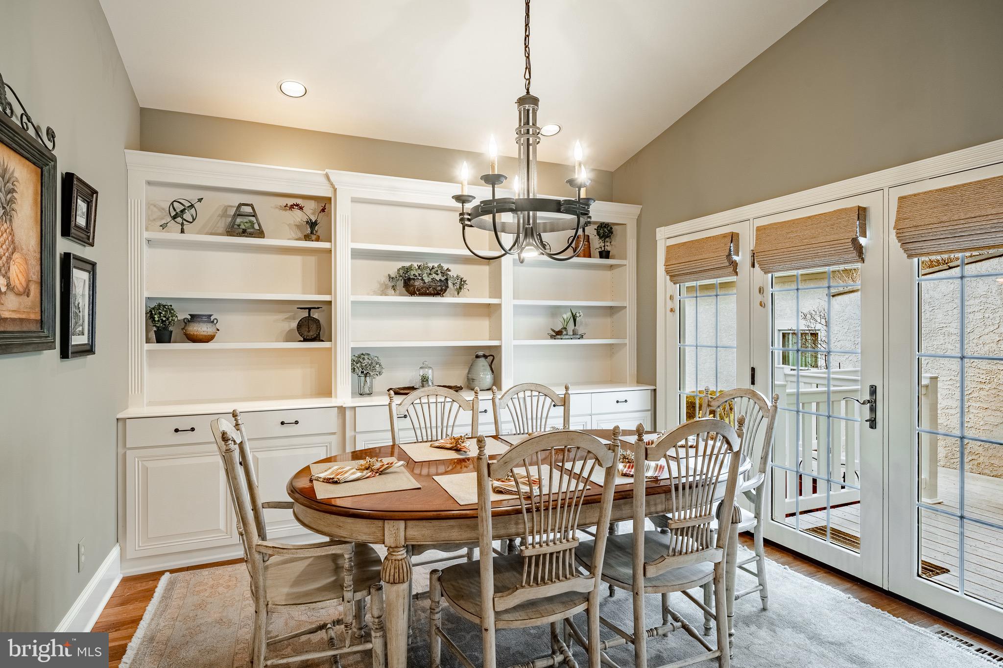 WEATHERSTONE - Residential