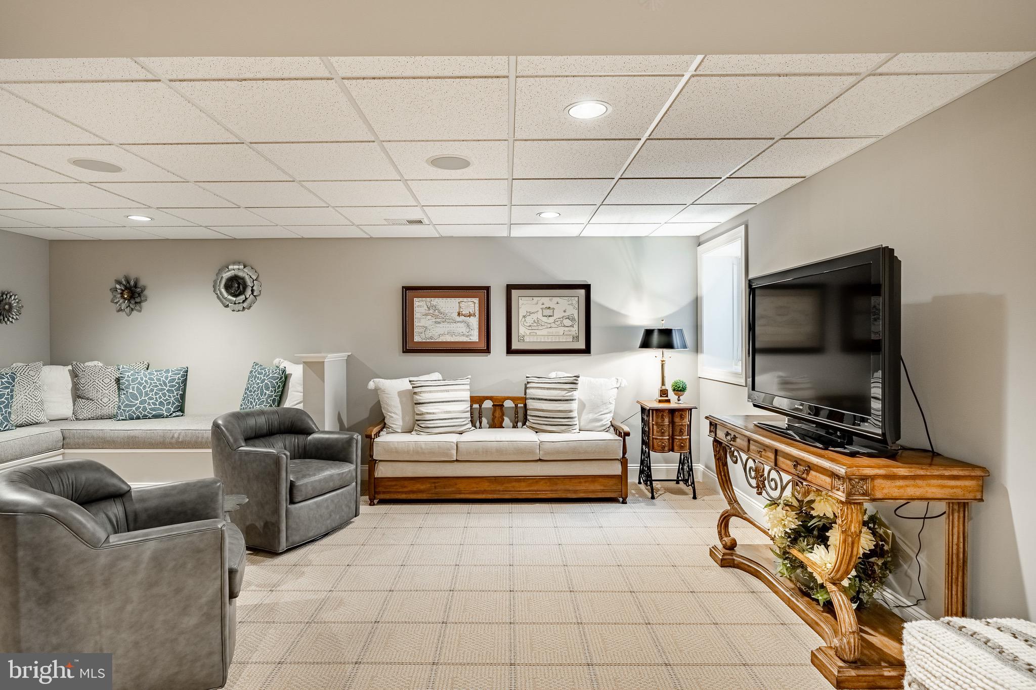 WEATHERSTONE - Residential