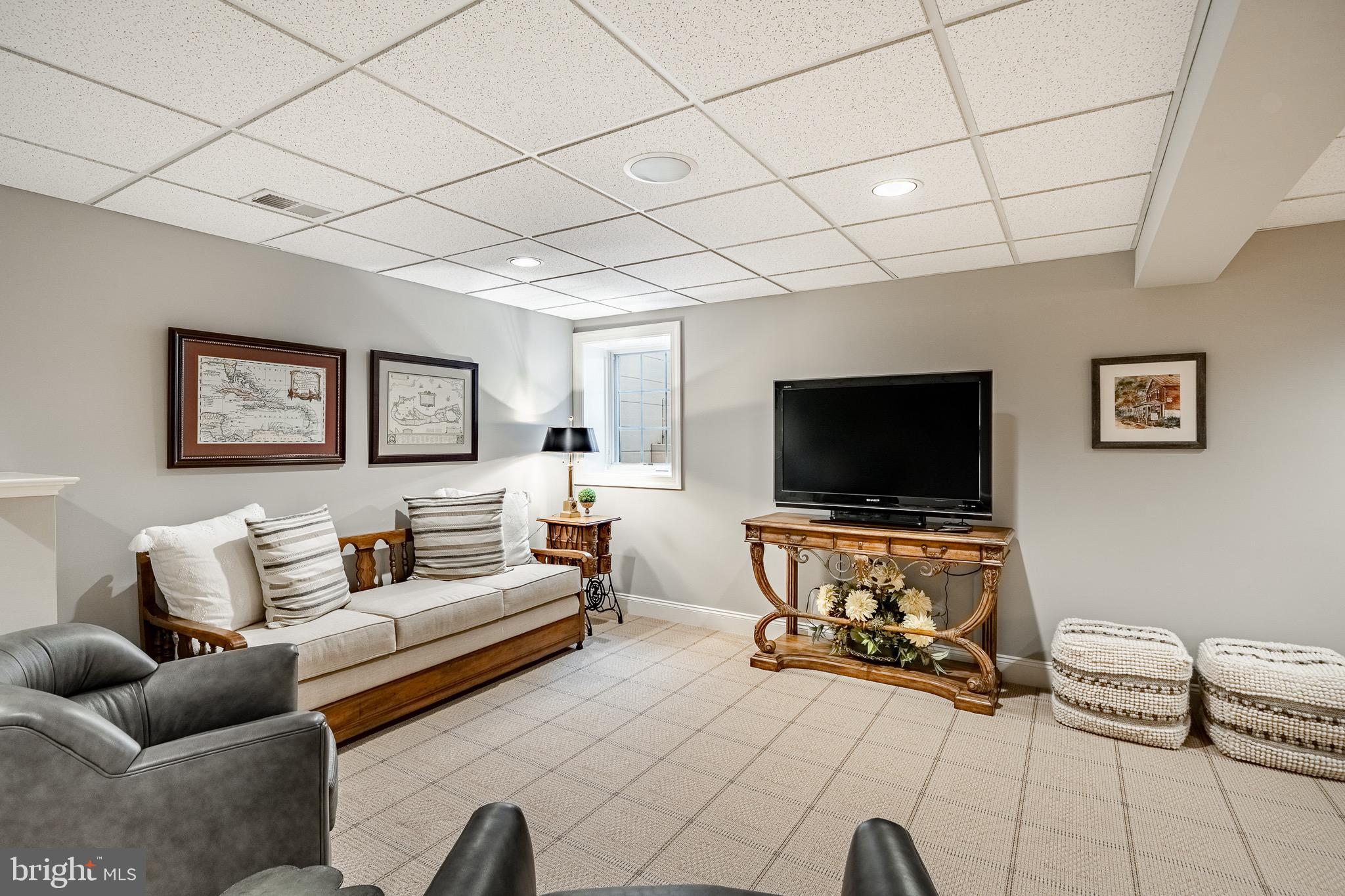 WEATHERSTONE - Residential