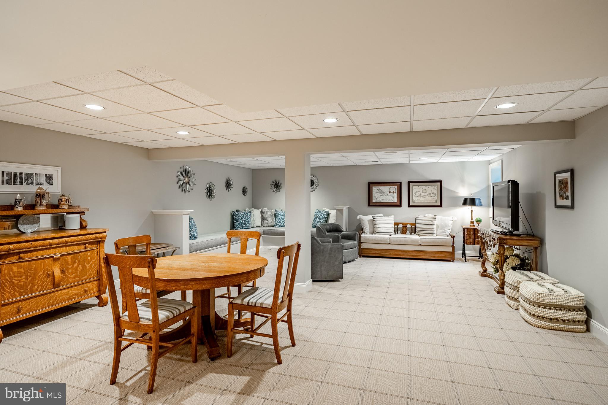 WEATHERSTONE - Residential