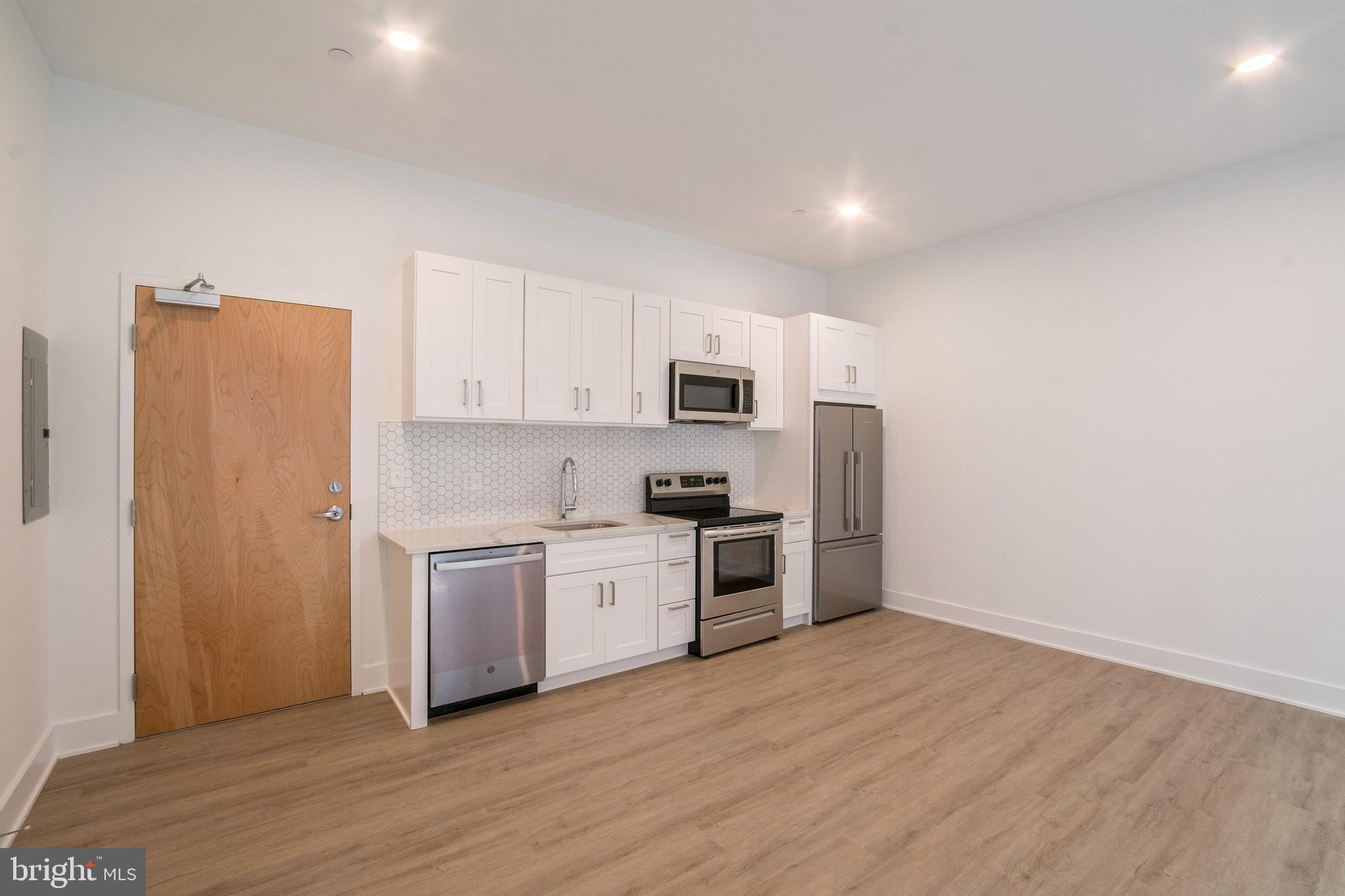 GRADUATE HOSPITAL - Residential Lease