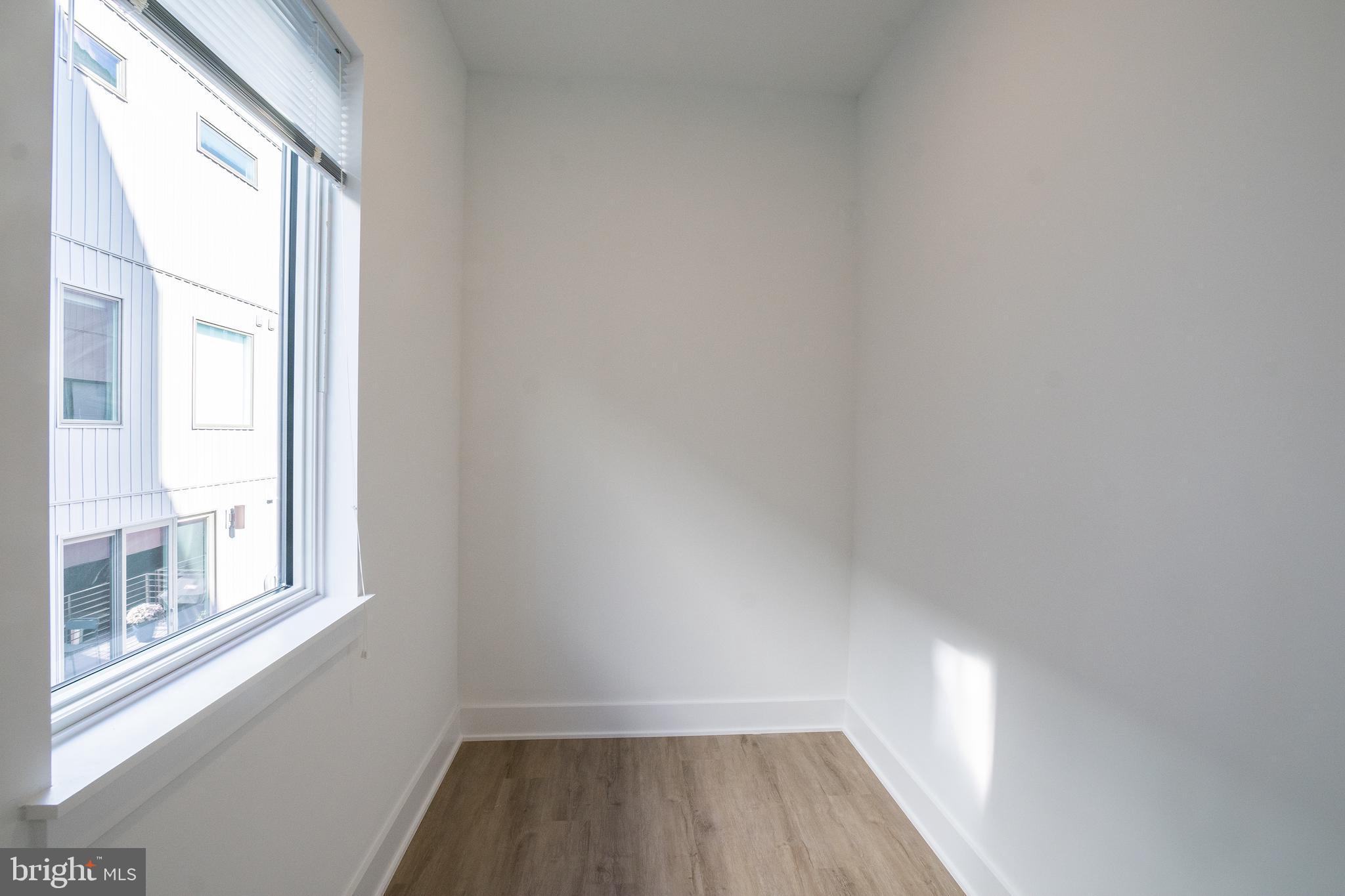 GRADUATE HOSPITAL - Residential Lease