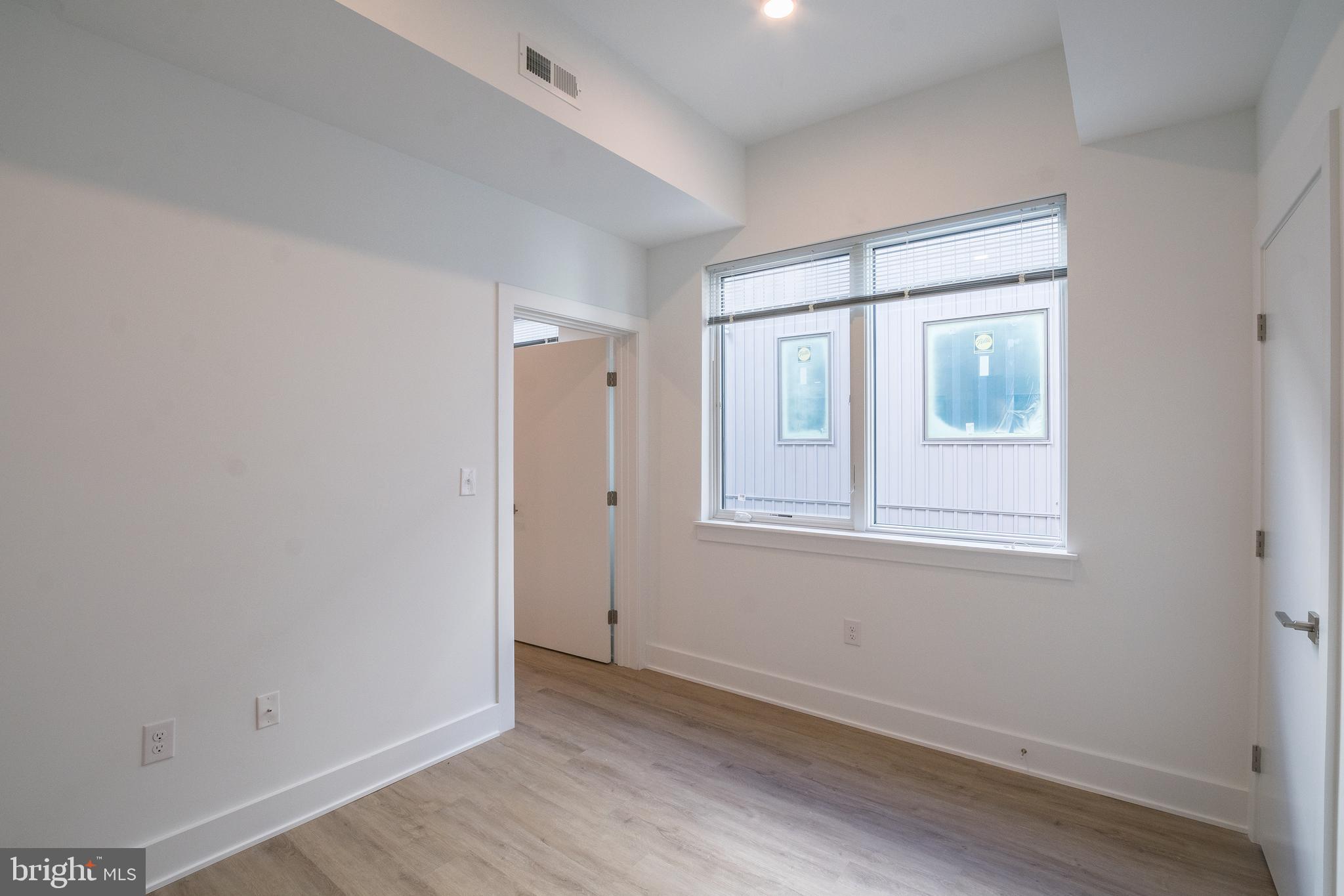 GRADUATE HOSPITAL - Residential Lease