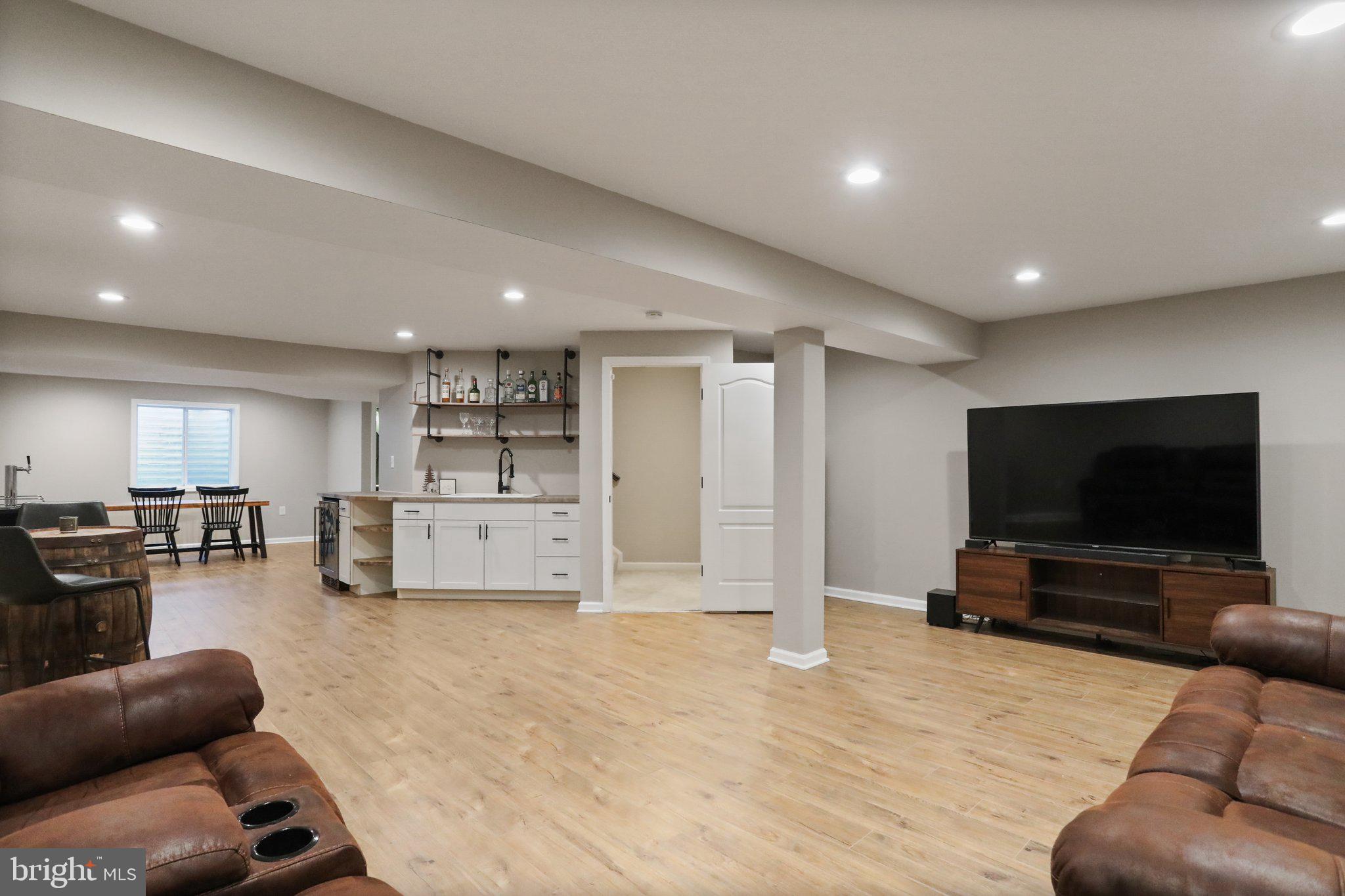 ASPEN GREENS - Residential