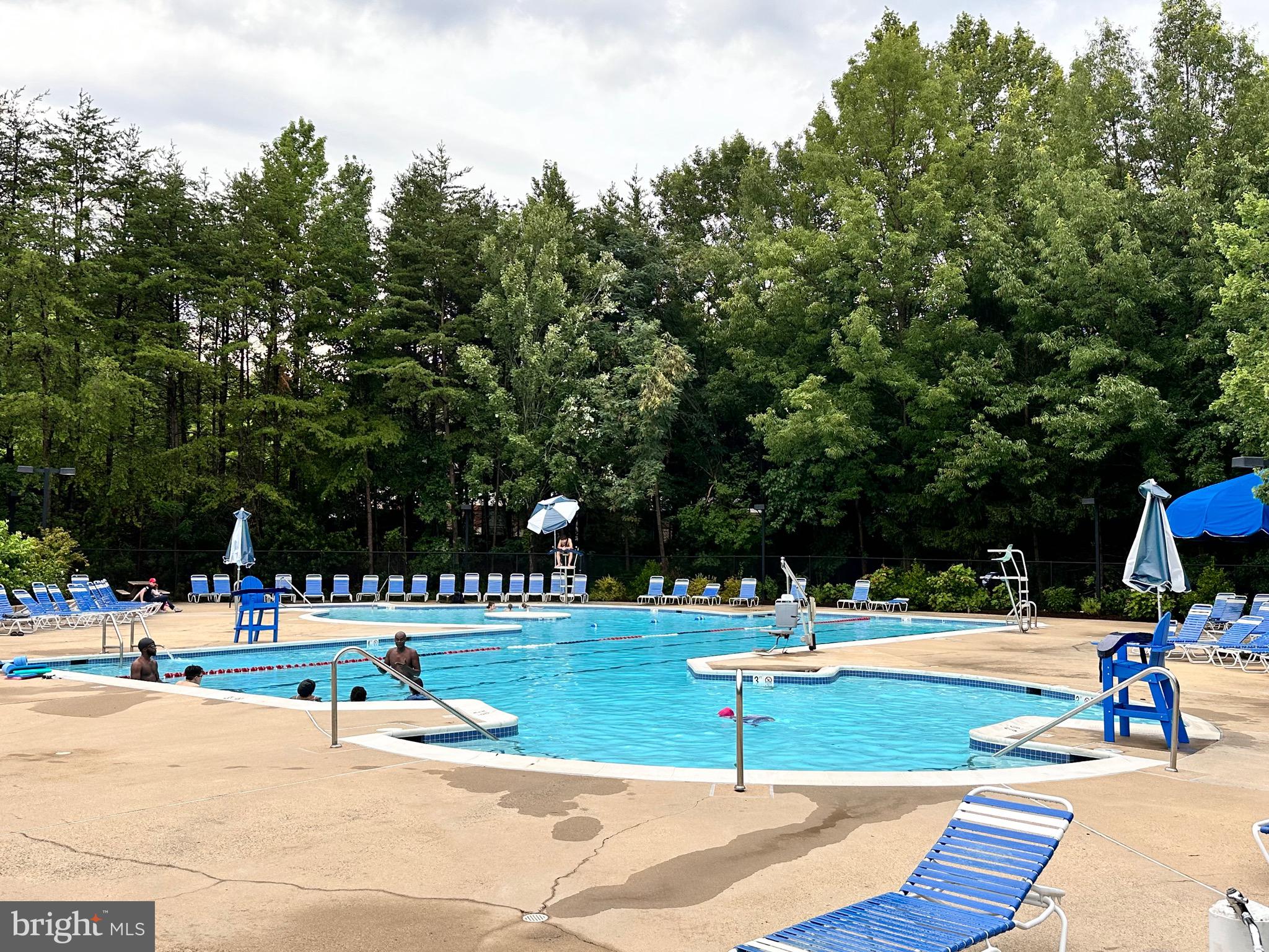 SUTTON RIDGE - Residential