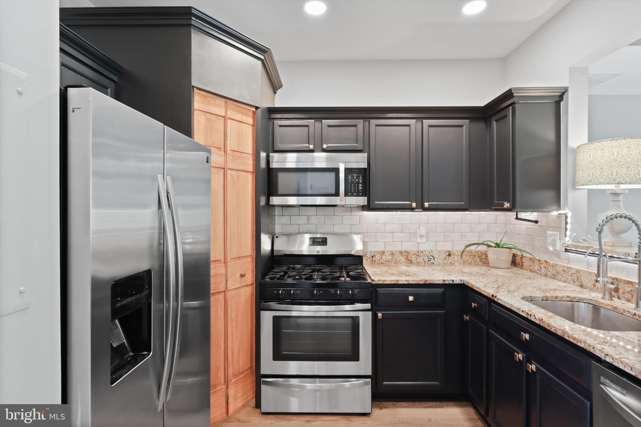 SUTTON RIDGE - Residential