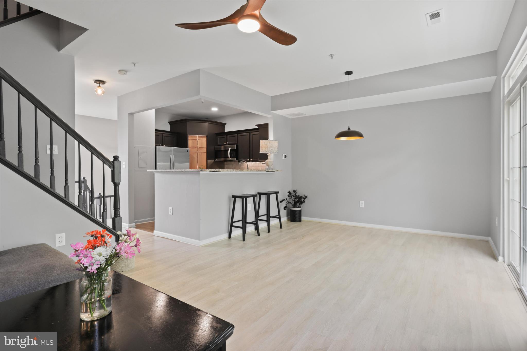 SUTTON RIDGE - Residential