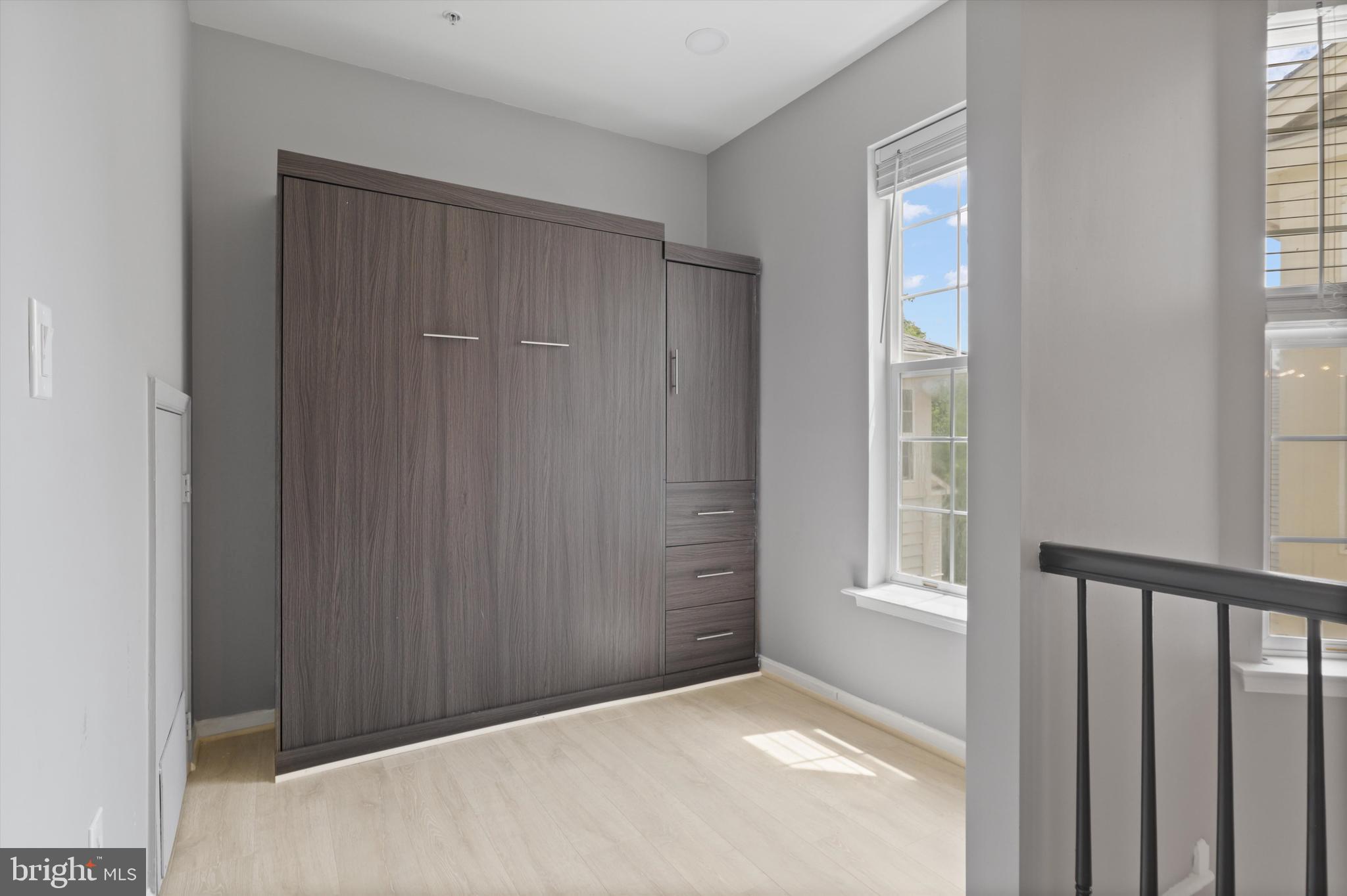 SUTTON RIDGE - Residential