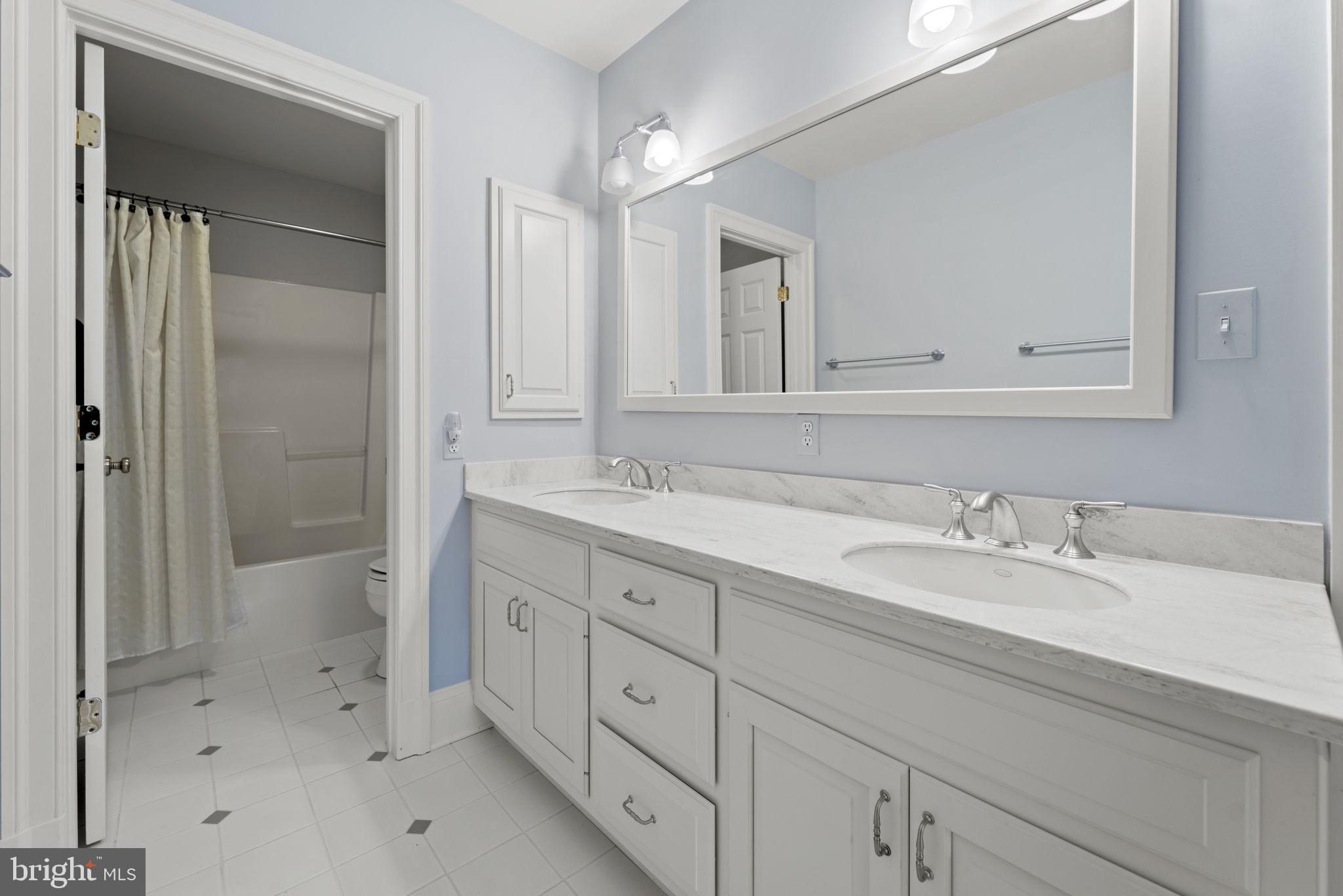 DARNESTOWN OUTSIDE - Residential