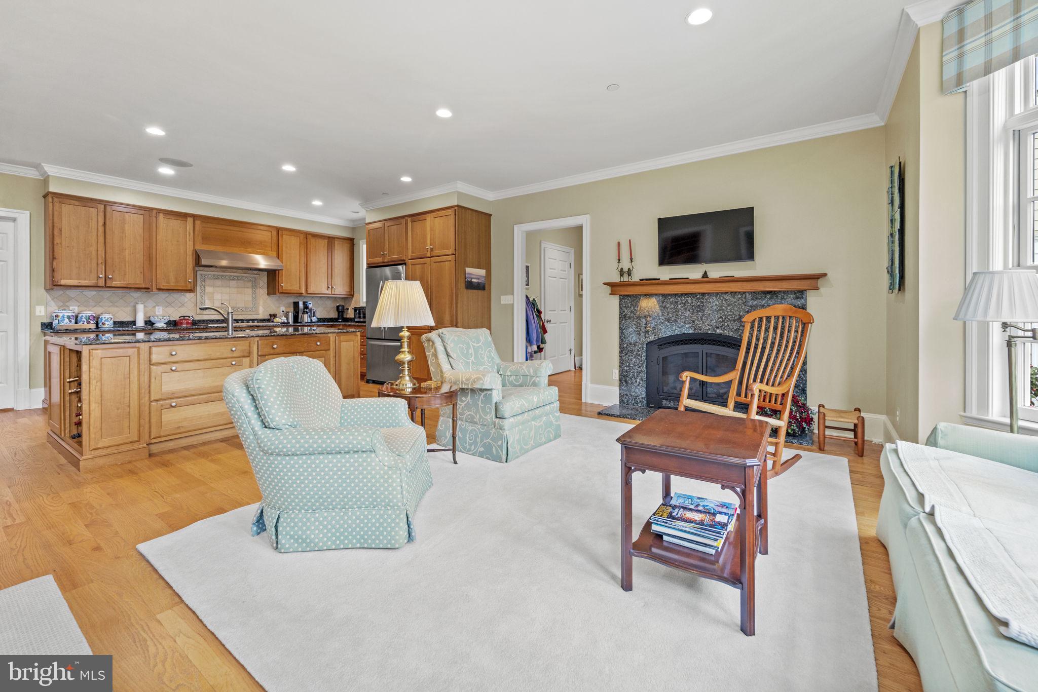 DARNESTOWN OUTSIDE - Residential