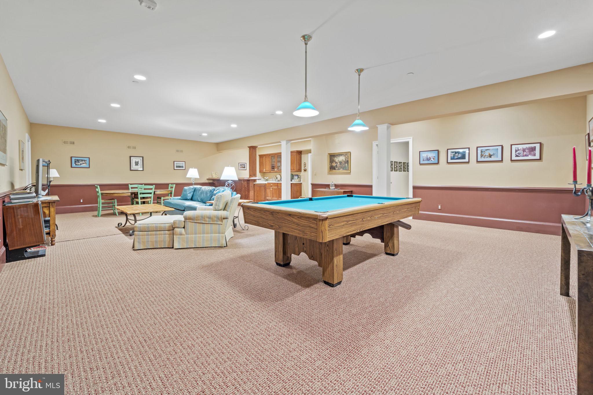 DARNESTOWN OUTSIDE - Residential