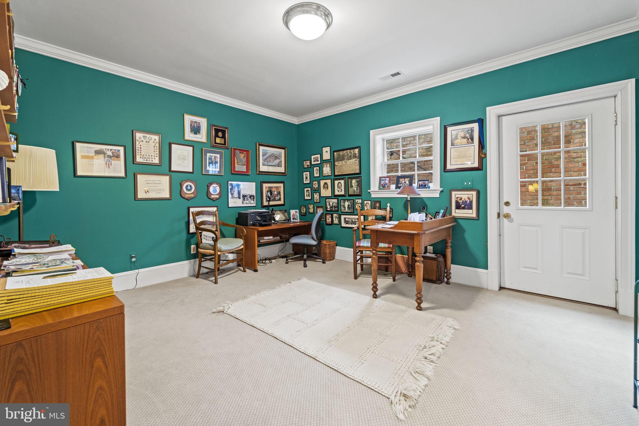 DARNESTOWN OUTSIDE - Residential