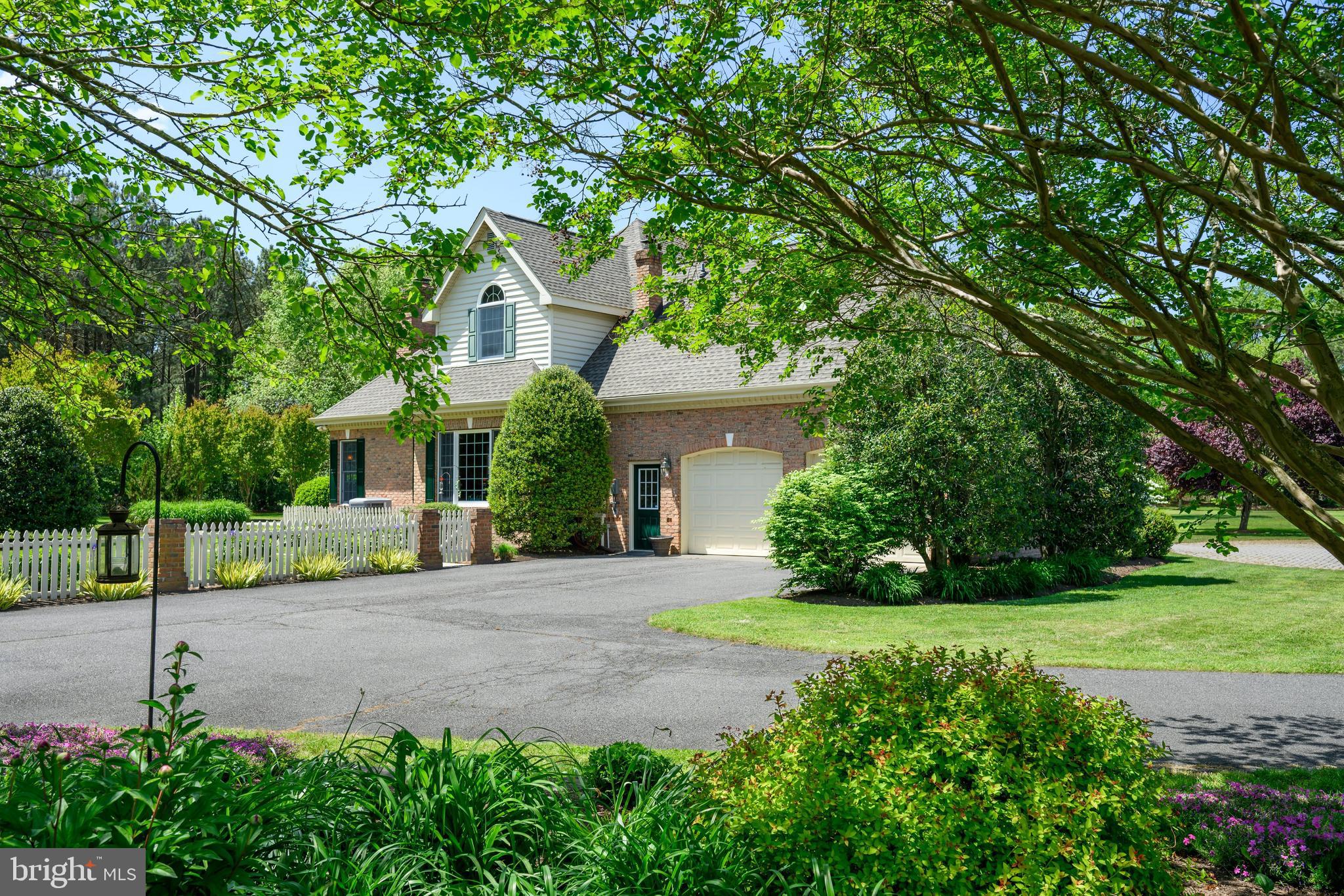 AVELEY FARM - Residential