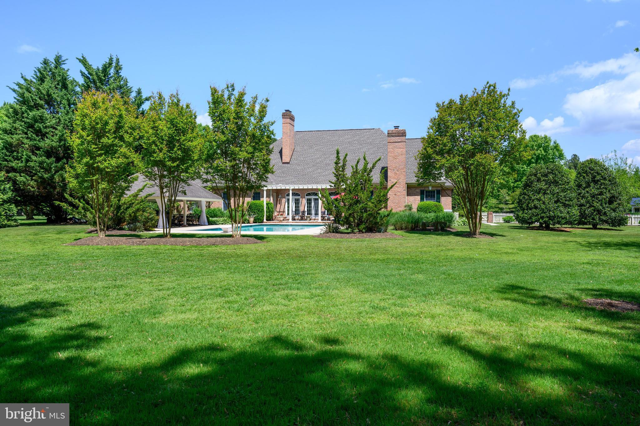 AVELEY FARM - Residential