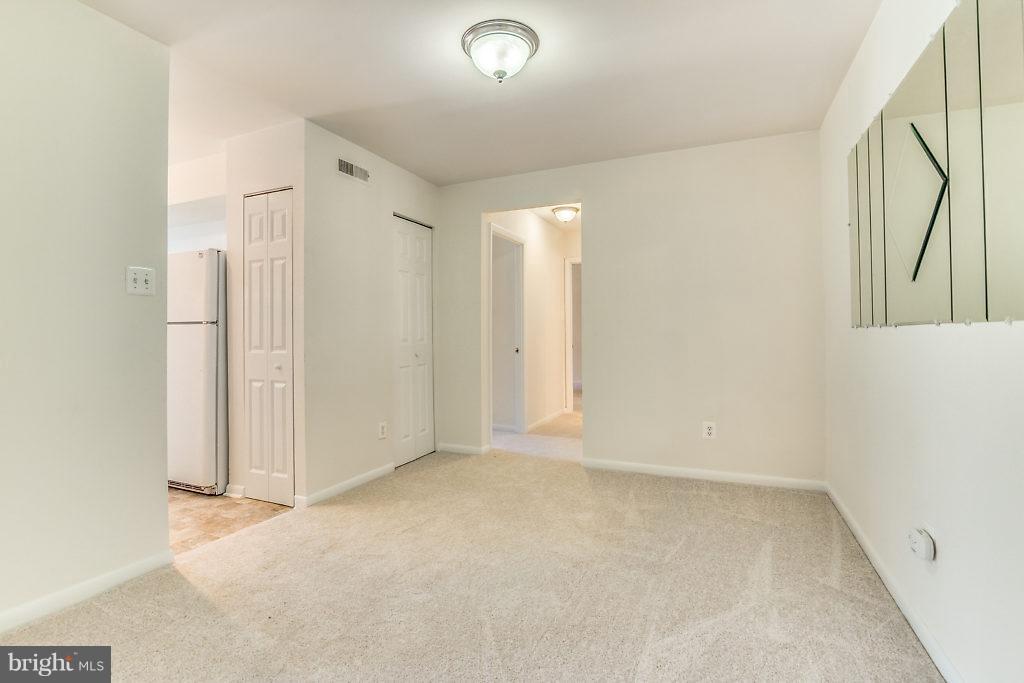 WOODBURN VILLAGE - Residential Lease