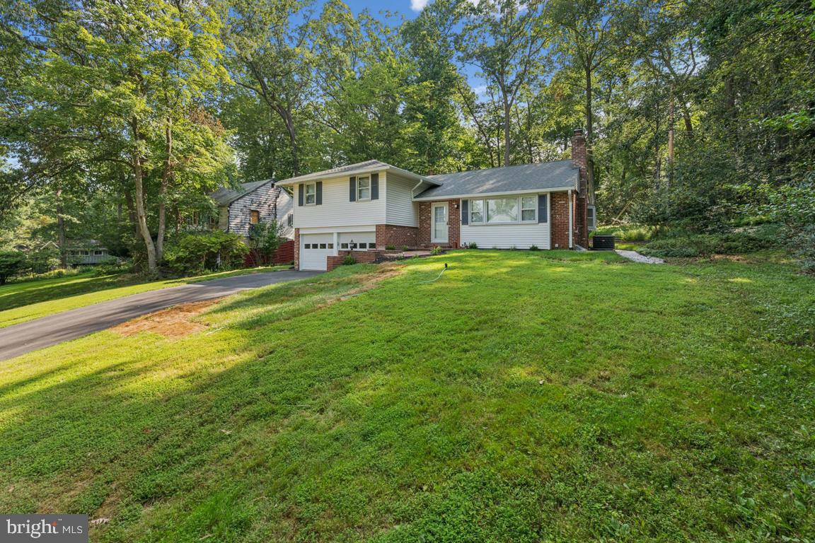 551 BARTON LANE