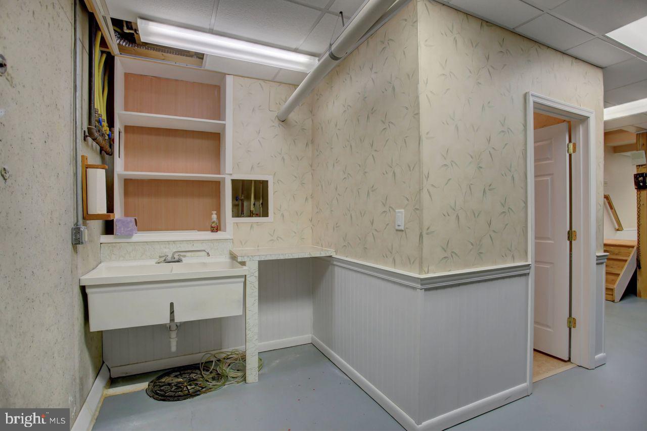 GUILFORD HILLS EAST - Residential