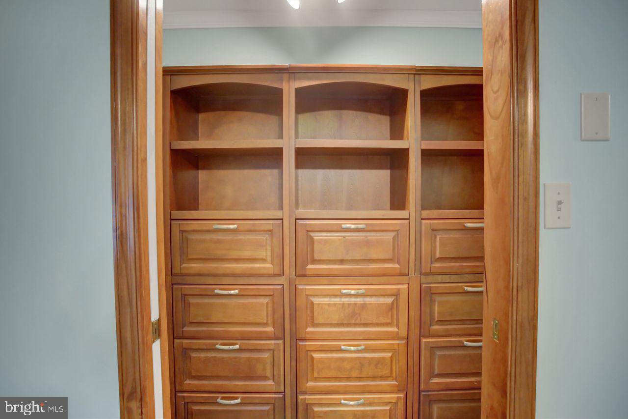 GUILFORD HILLS EAST - Residential