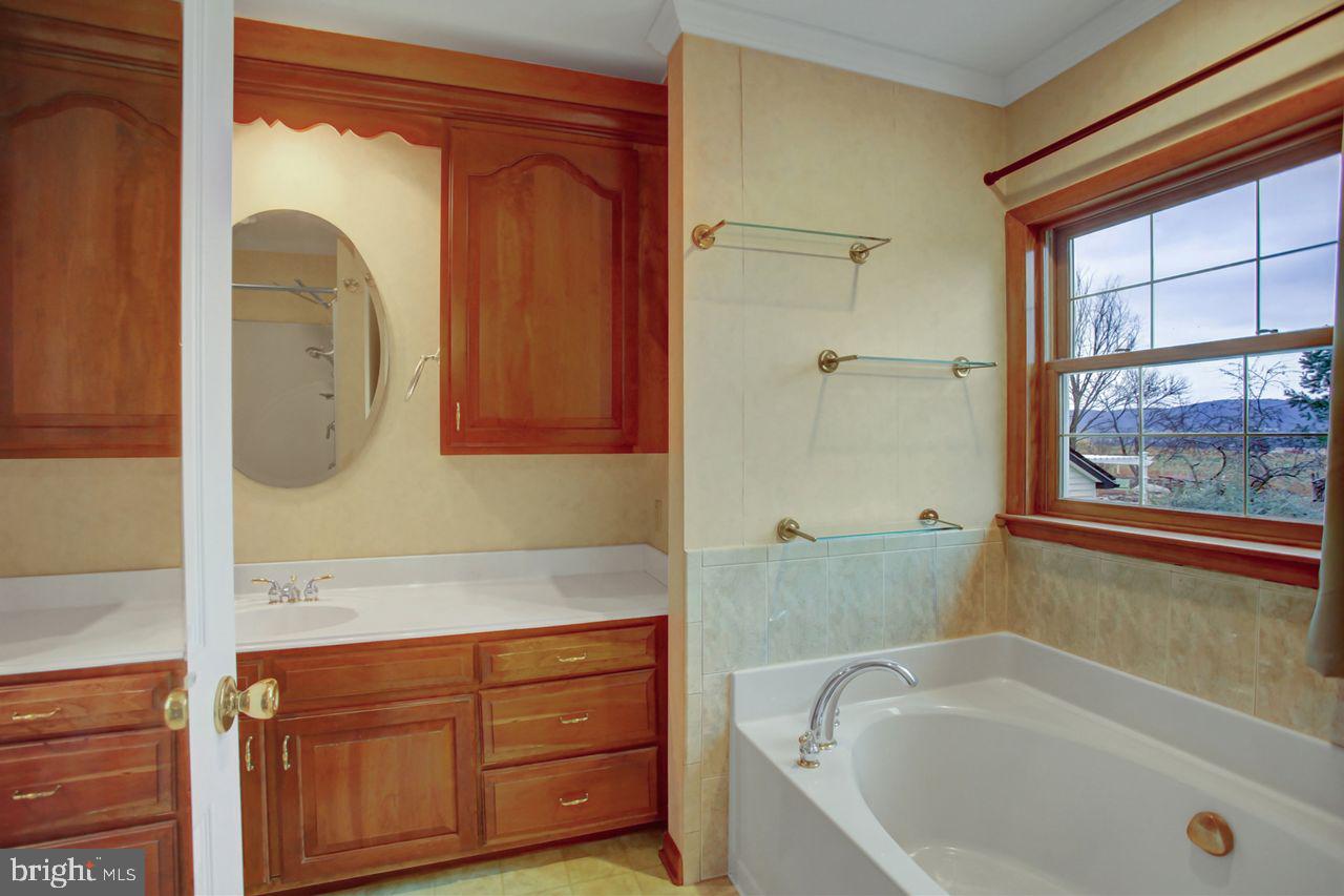 GUILFORD HILLS EAST - Residential