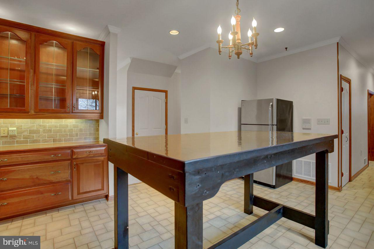 GUILFORD HILLS EAST - Residential