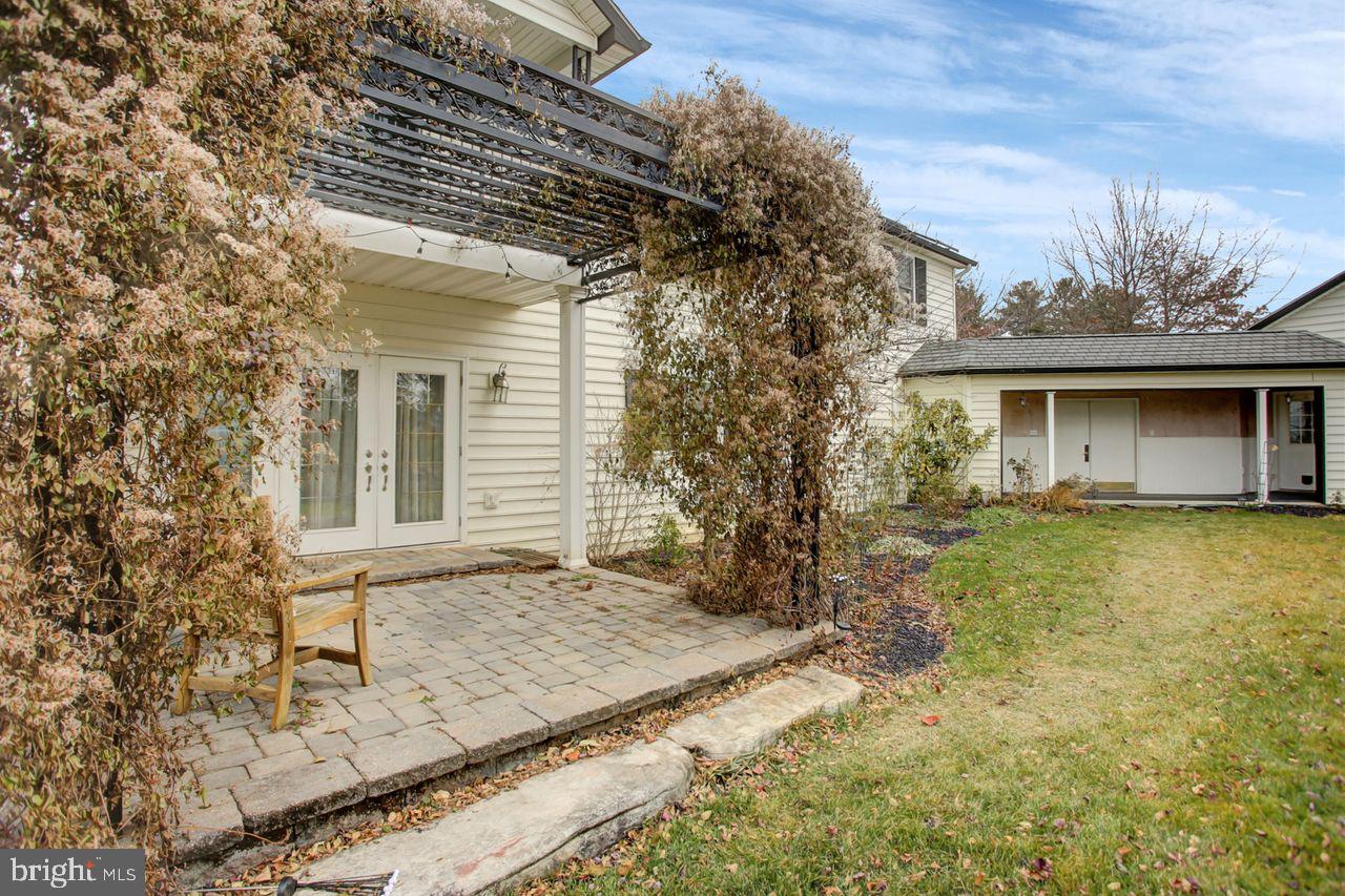 GUILFORD HILLS EAST - Residential