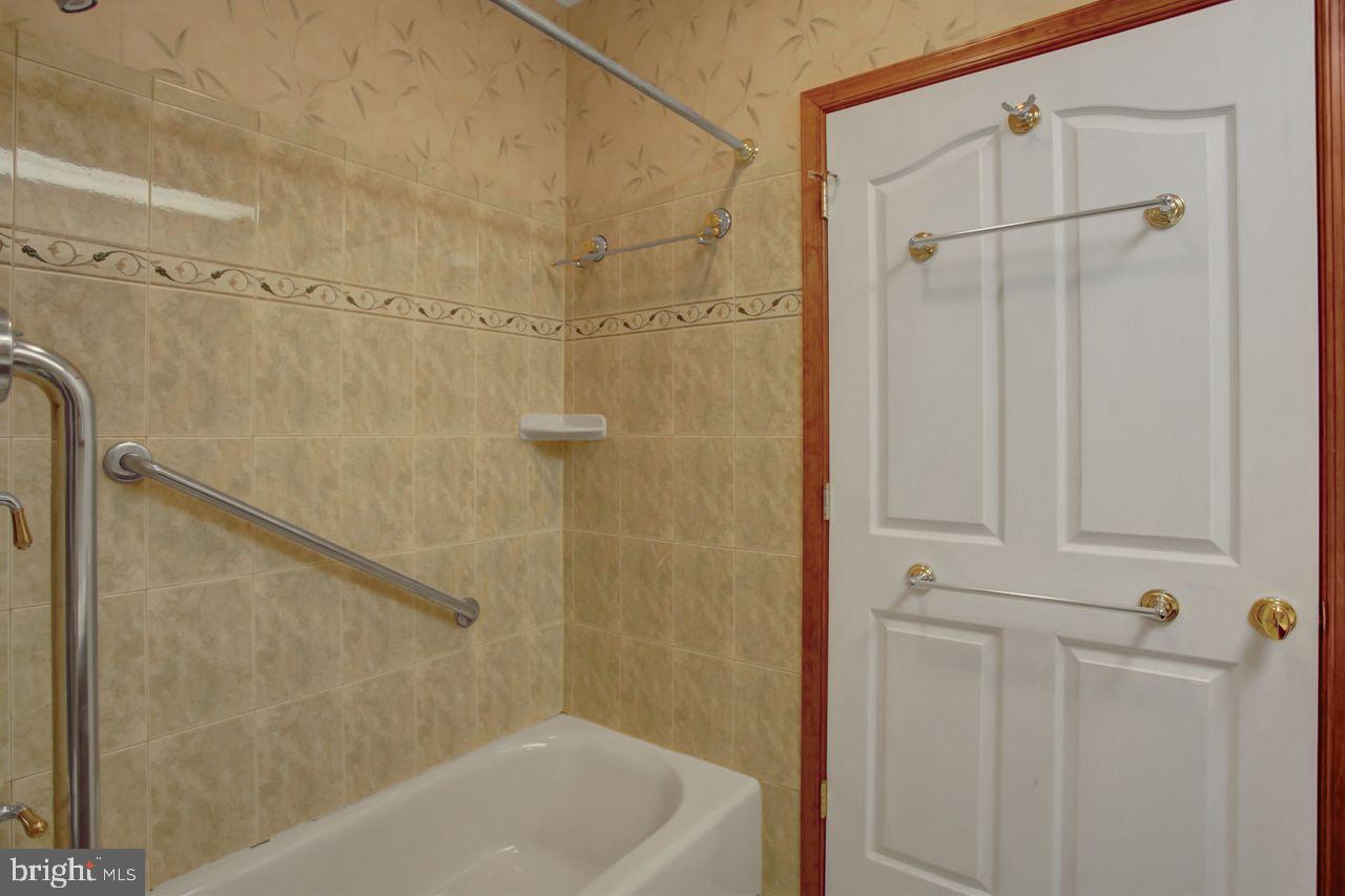 GUILFORD HILLS EAST - Residential