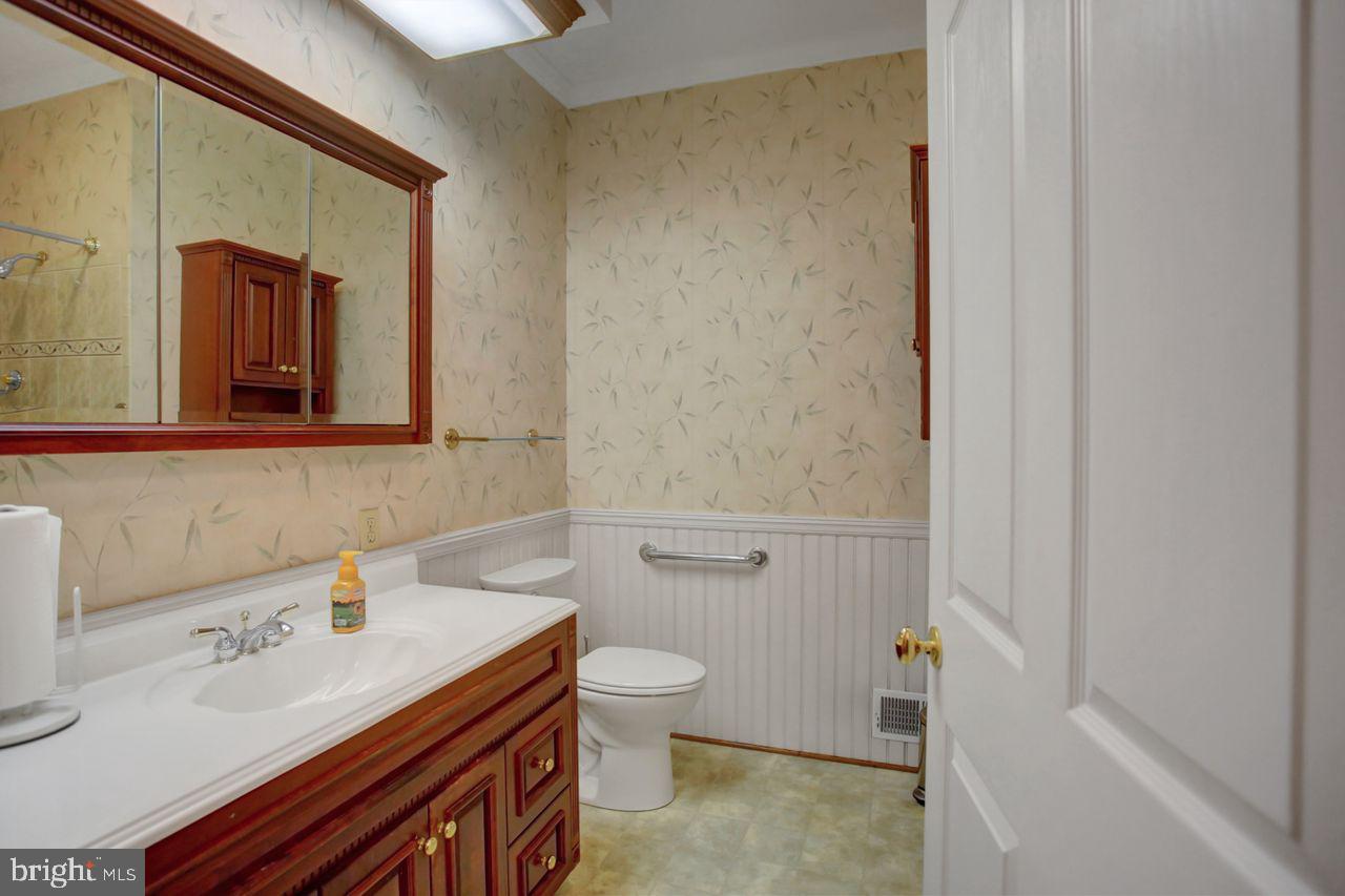 GUILFORD HILLS EAST - Residential