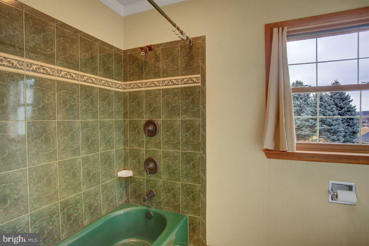 GUILFORD HILLS EAST - Residential