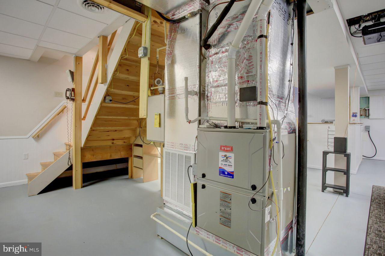 GUILFORD HILLS EAST - Residential