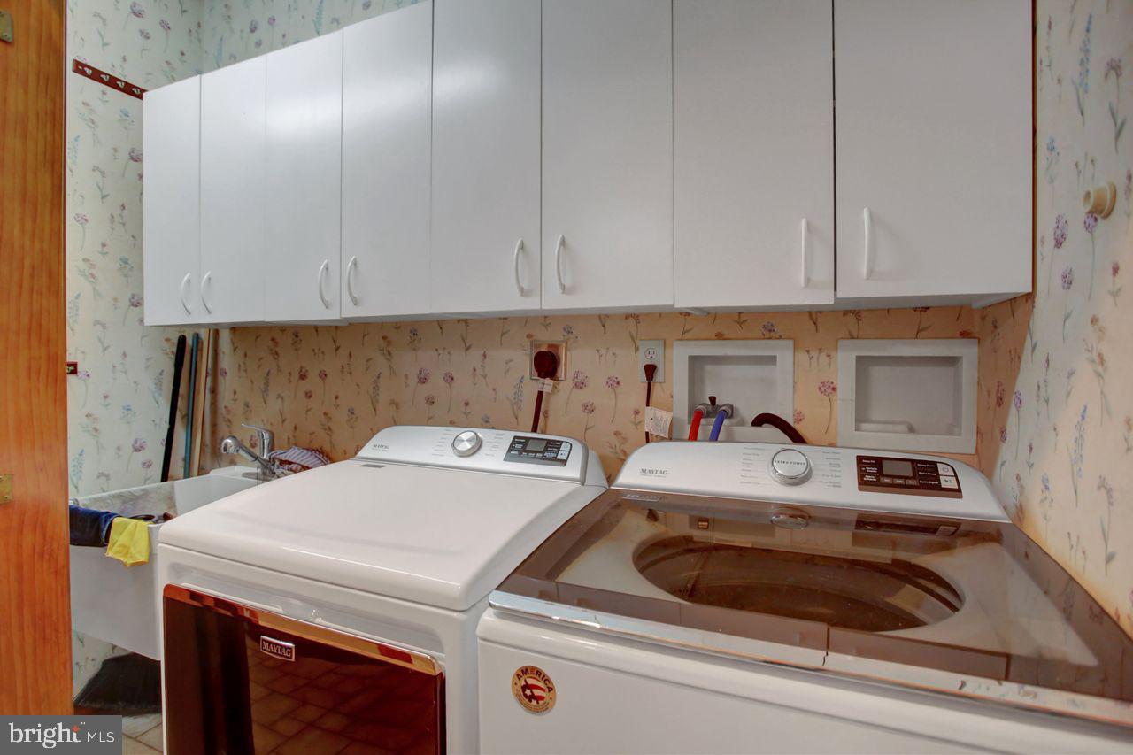 GUILFORD HILLS EAST - Residential