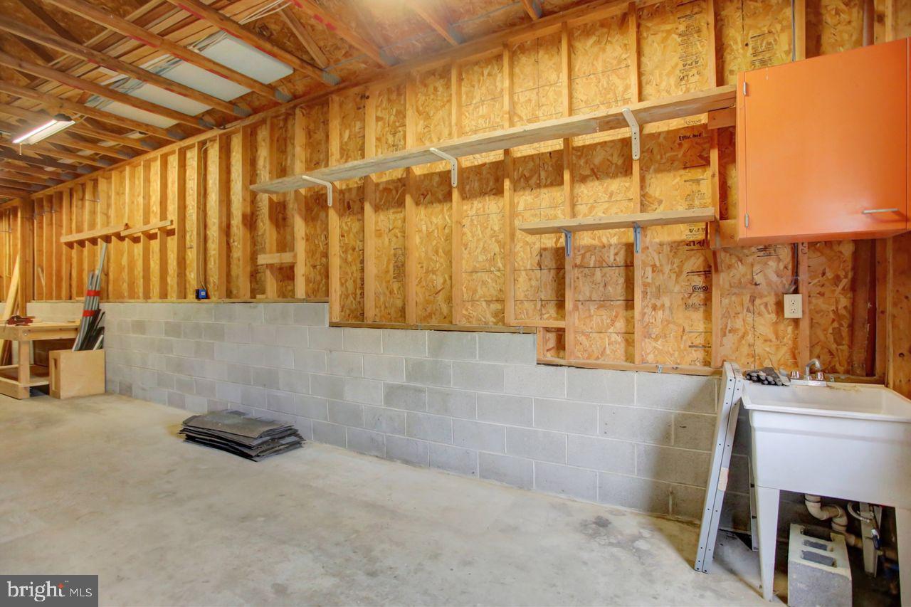 GUILFORD HILLS EAST - Residential