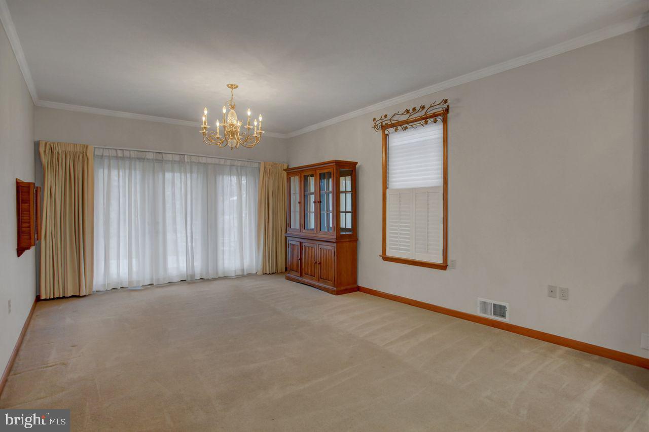 GUILFORD HILLS EAST - Residential