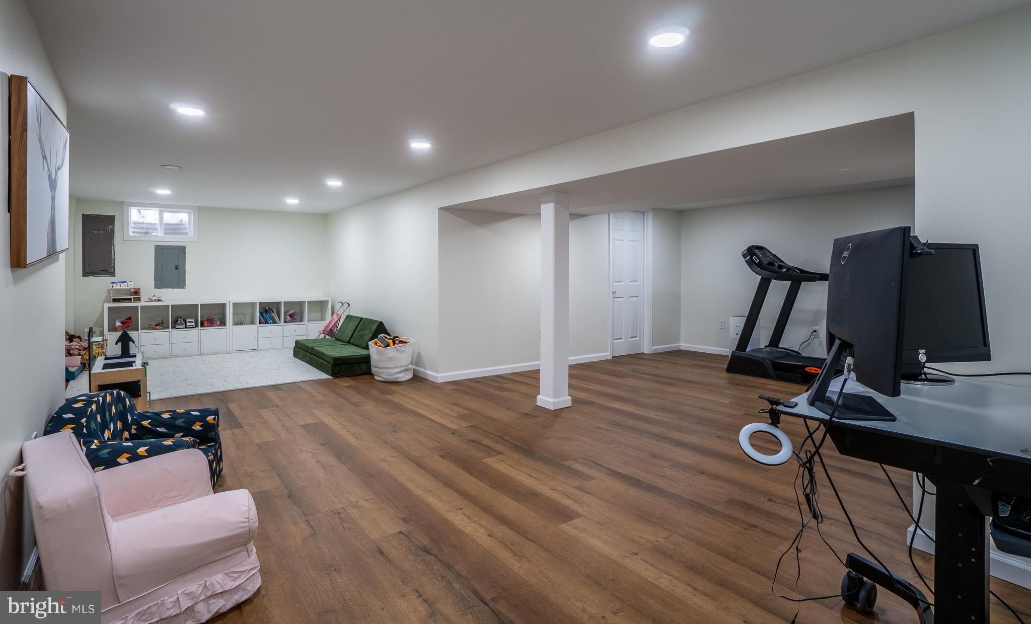 BLACK HORSE FARMS - Residential