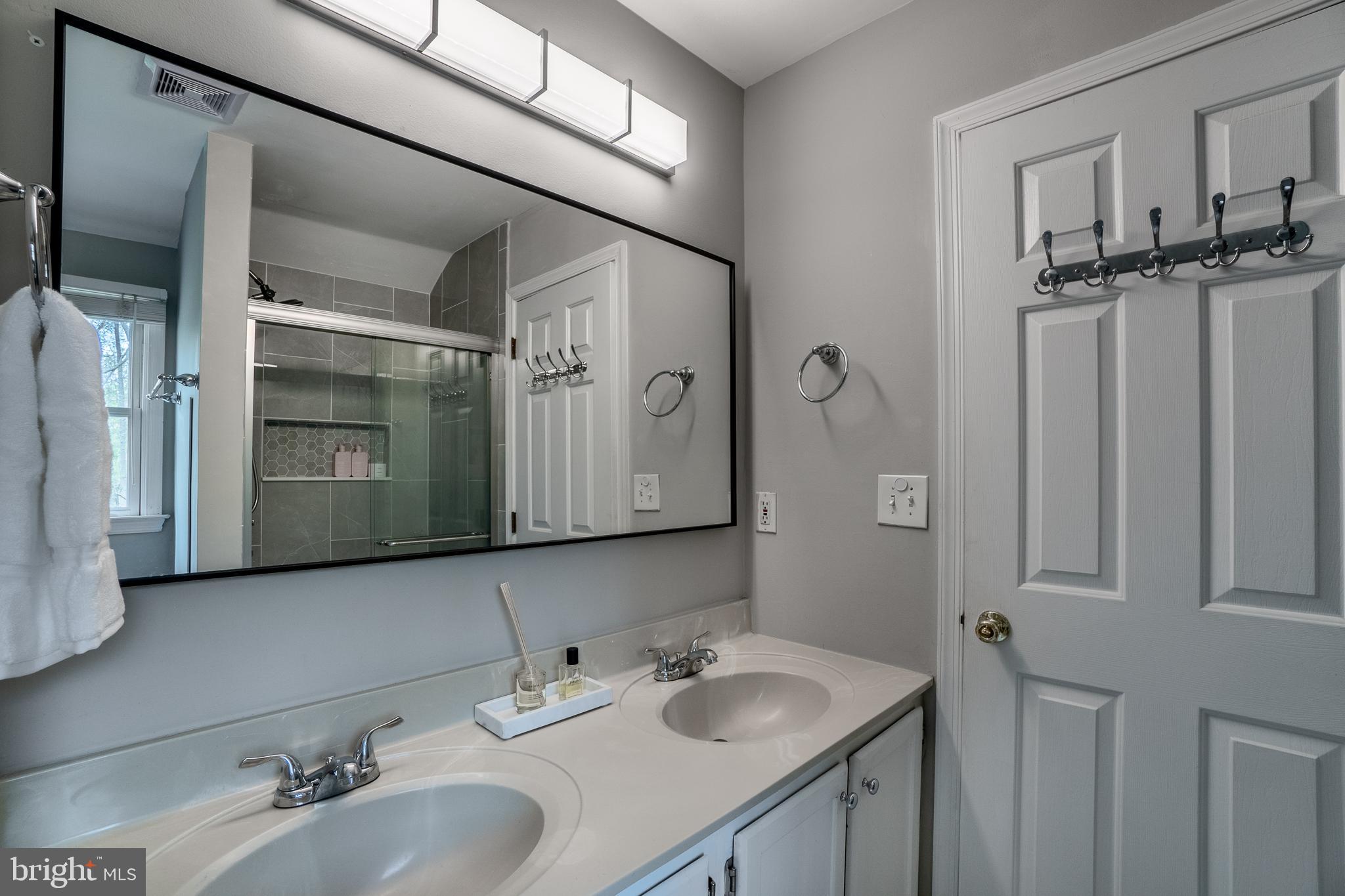 BLACK HORSE FARMS - Residential