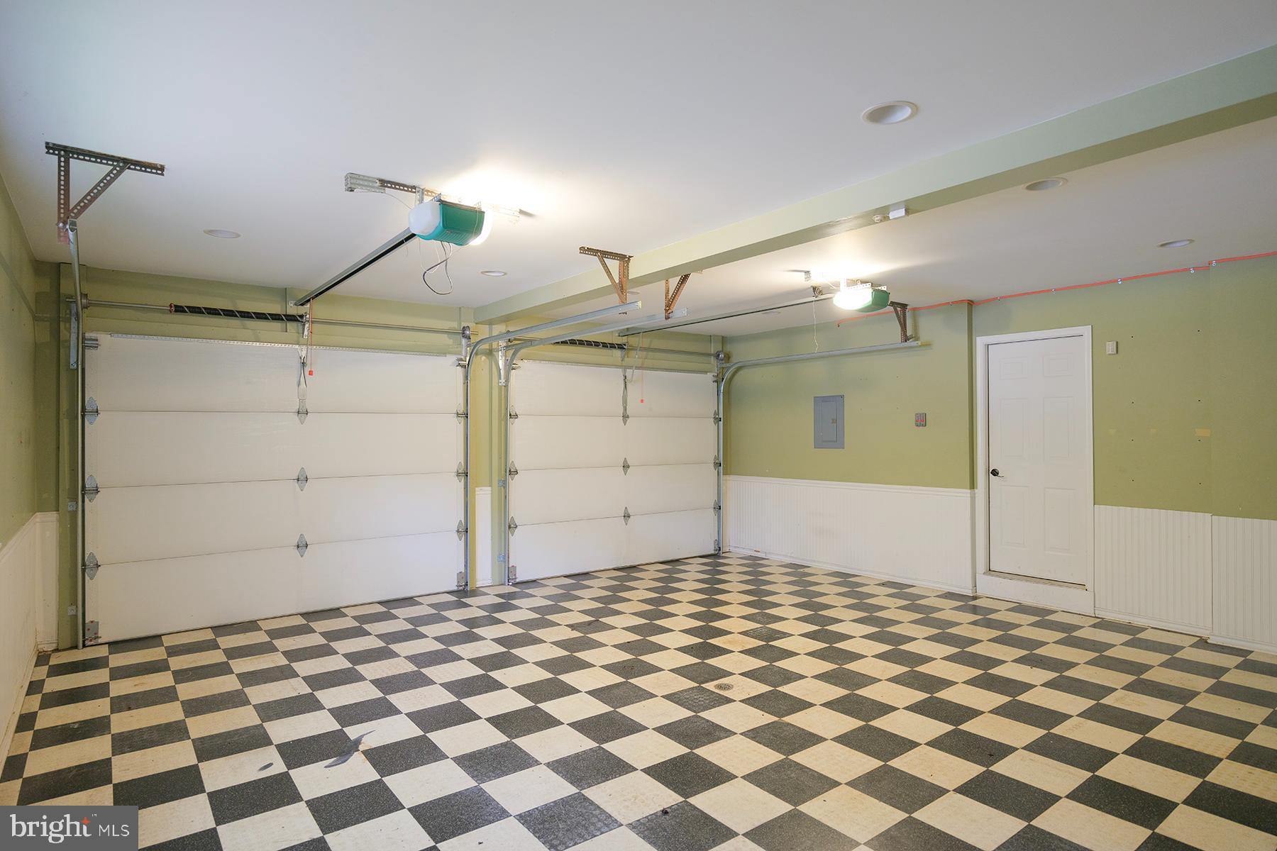 NORTH GATE TOWNE HOMES - Residential