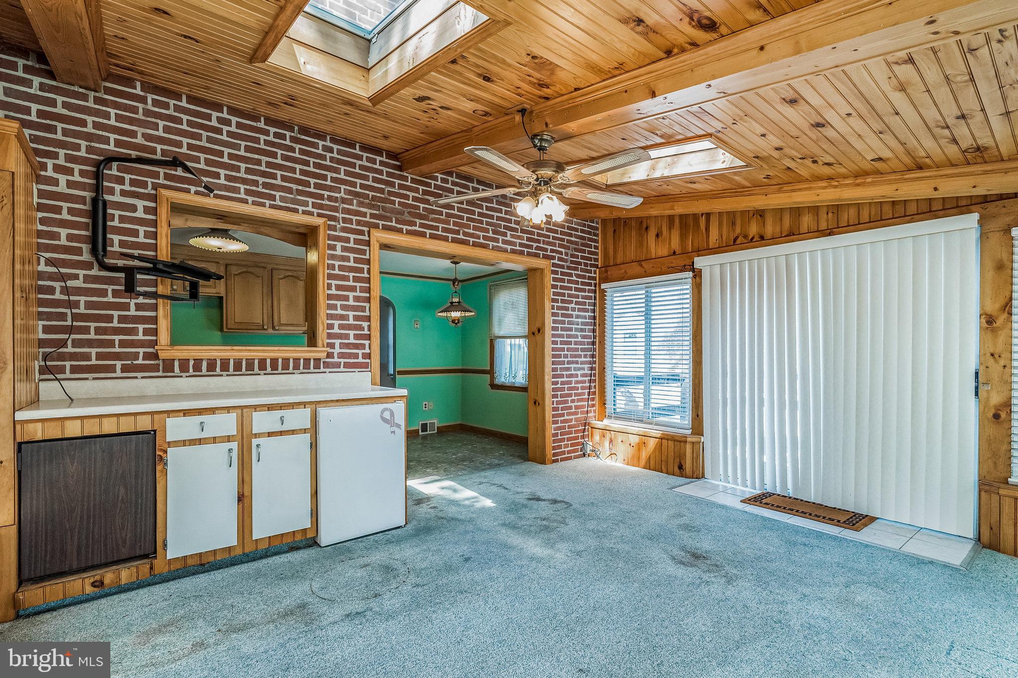 SHARON HILL - Residential