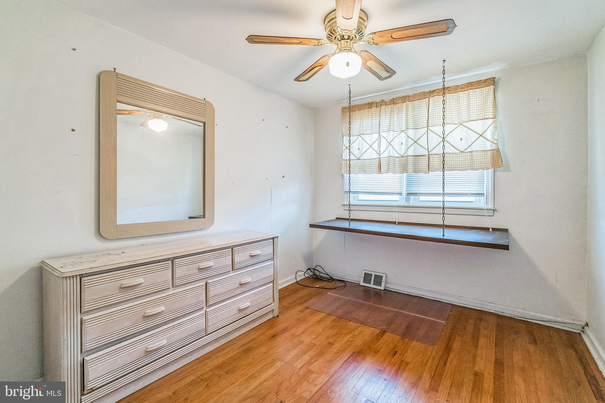 SHARON HILL - Residential