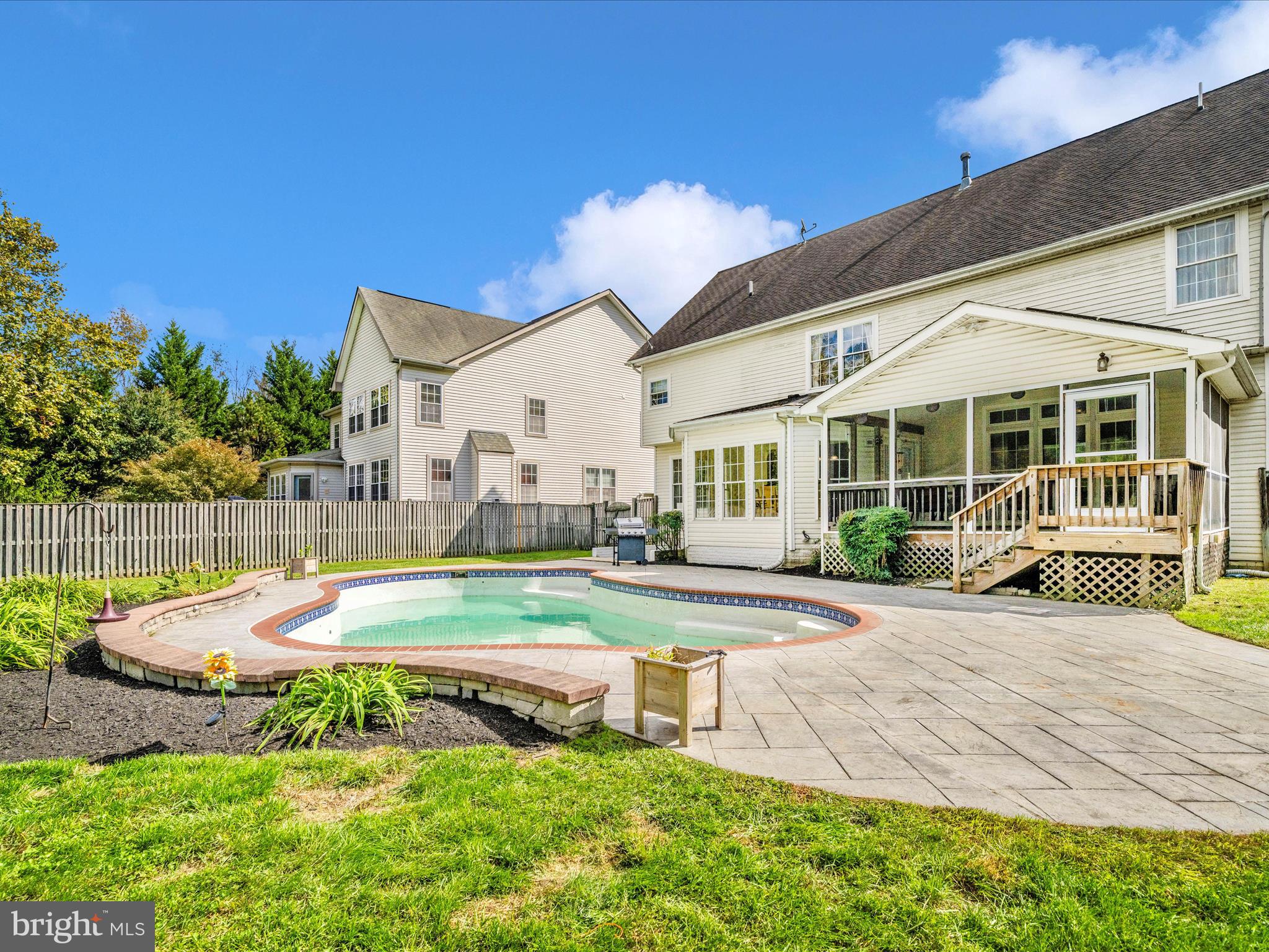 CROFTON FARMS - Residential