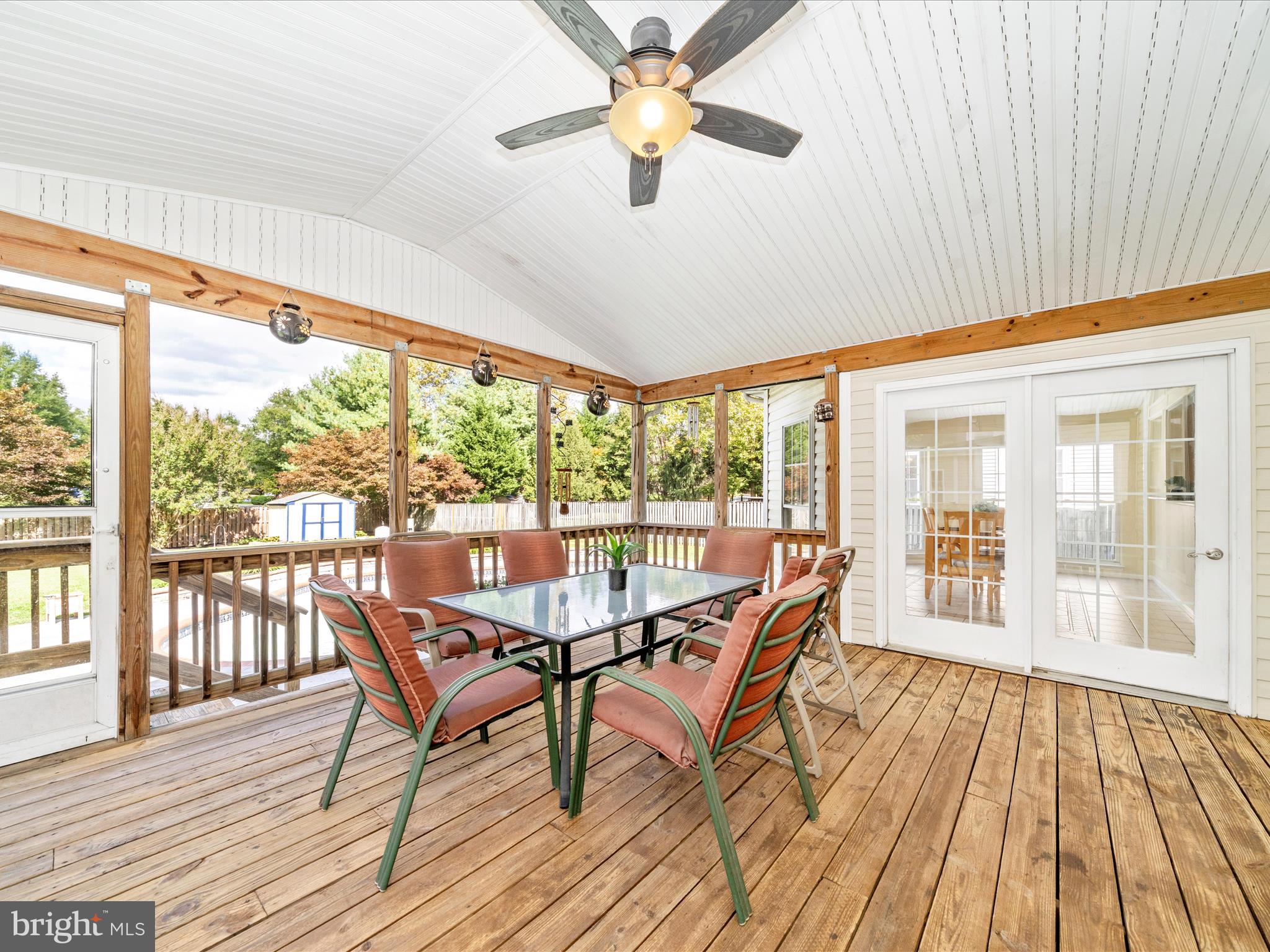 CROFTON FARMS - Residential