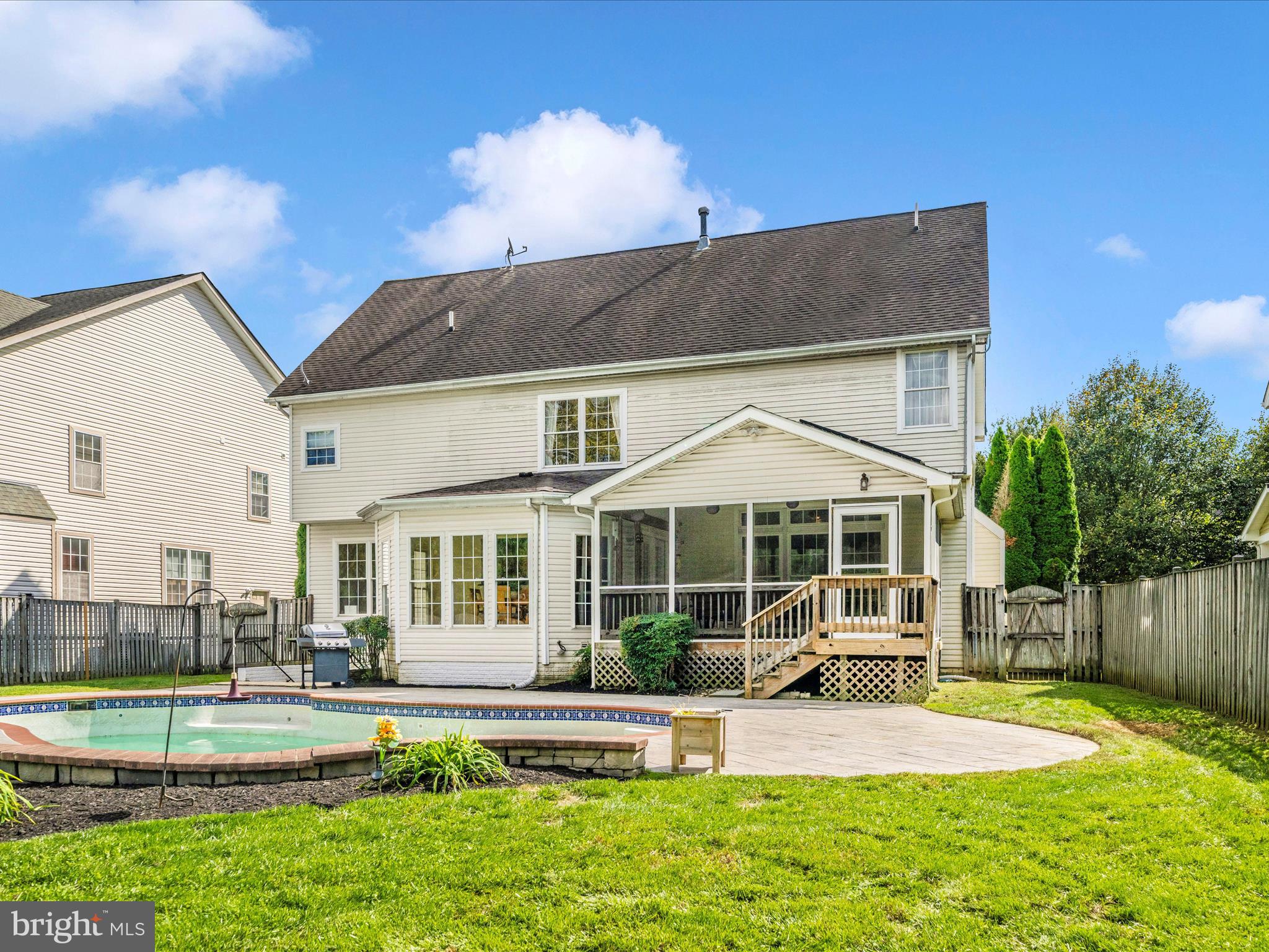 CROFTON FARMS - Residential