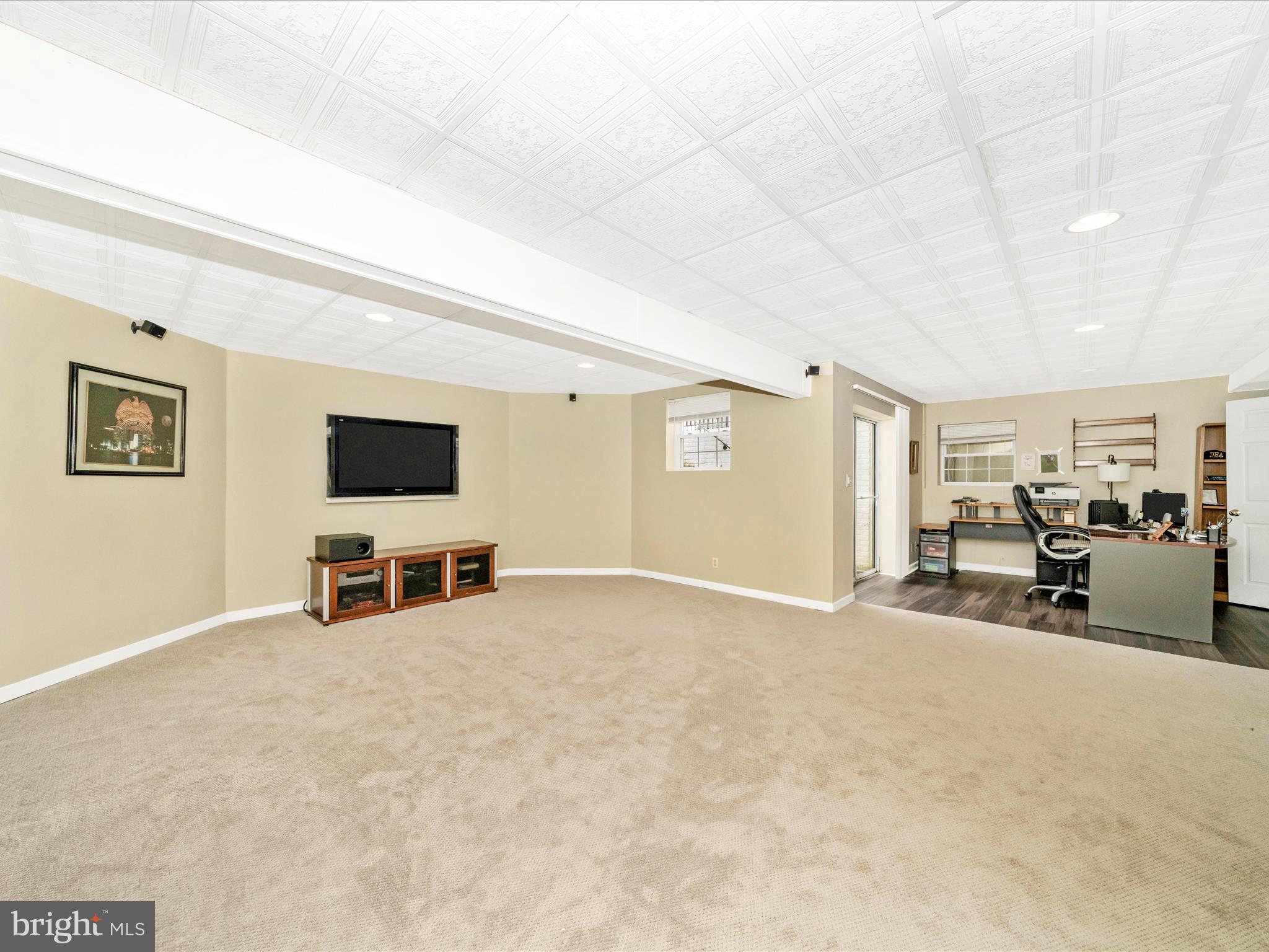 CROFTON FARMS - Residential